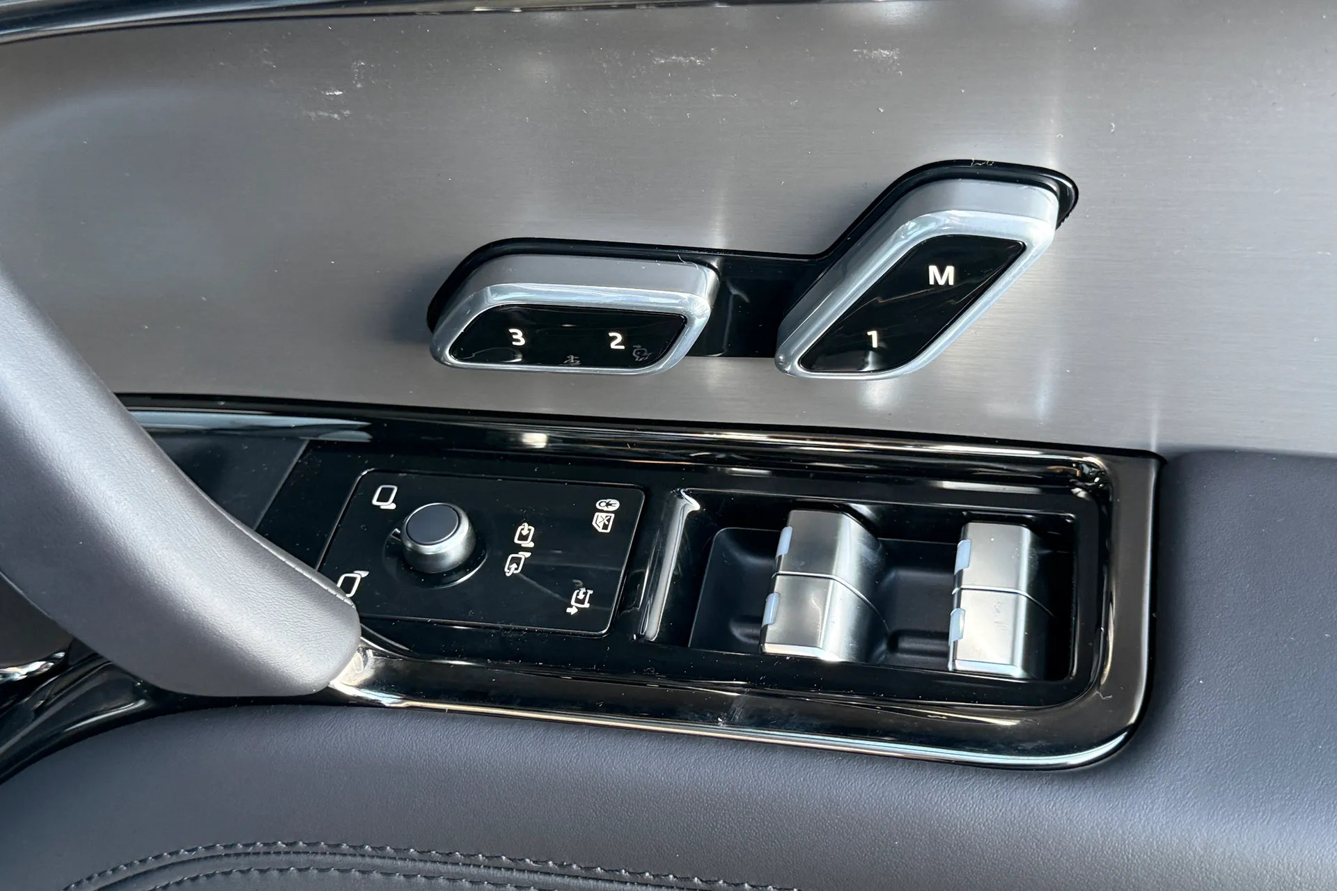 LAND ROVER RANGE ROVER SPORT thumbnail image number 20