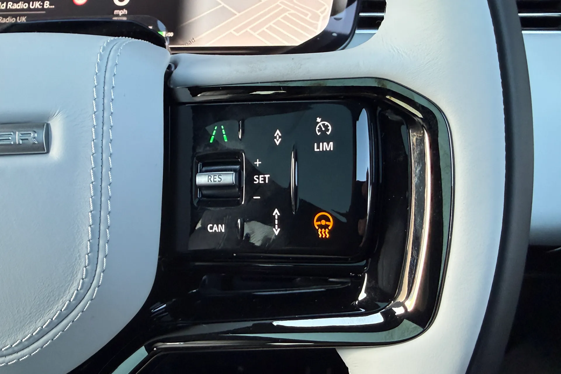 LAND ROVER RANGE ROVER SPORT thumbnail image number 32