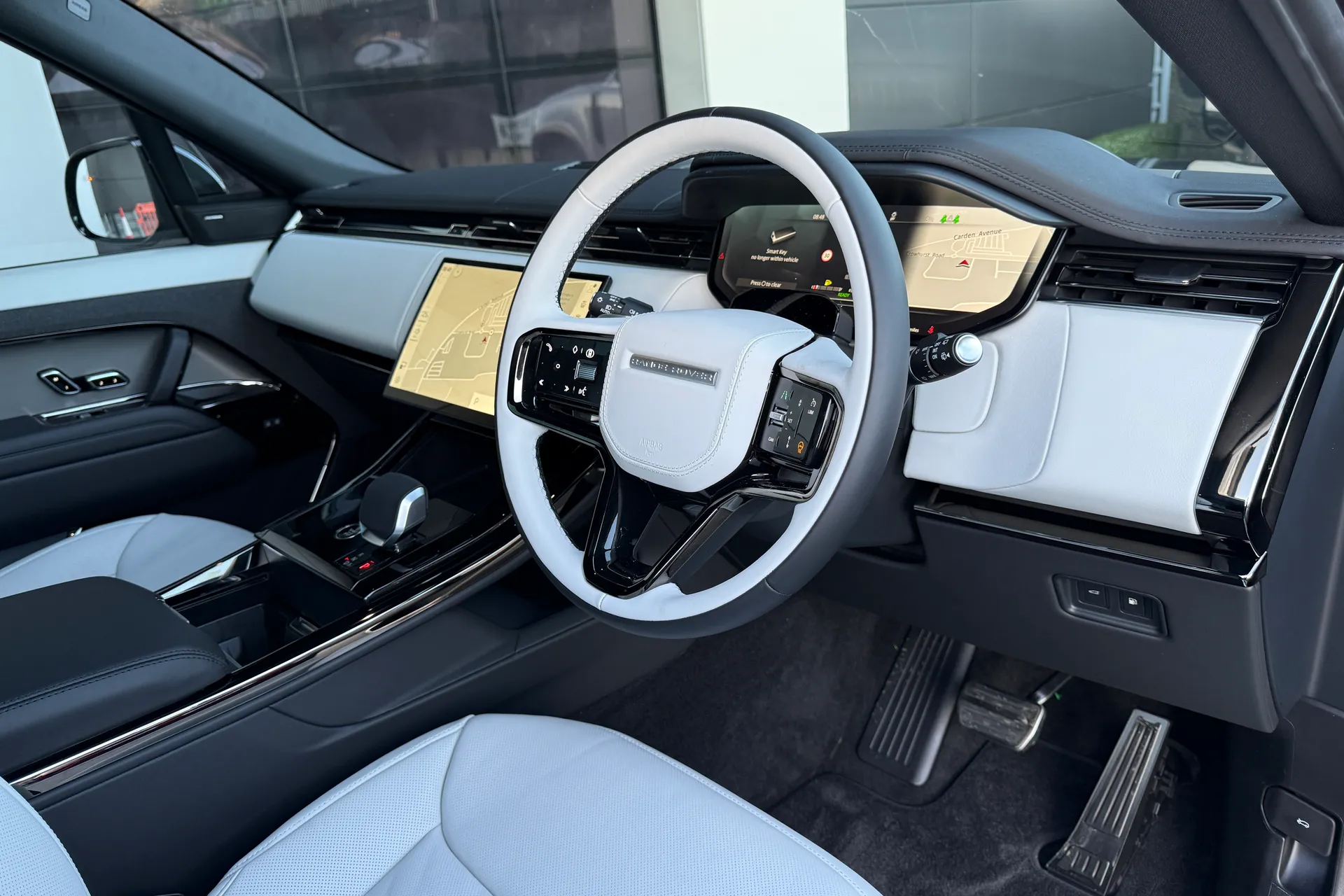 LAND ROVER RANGE ROVER SPORT thumbnail image number 16