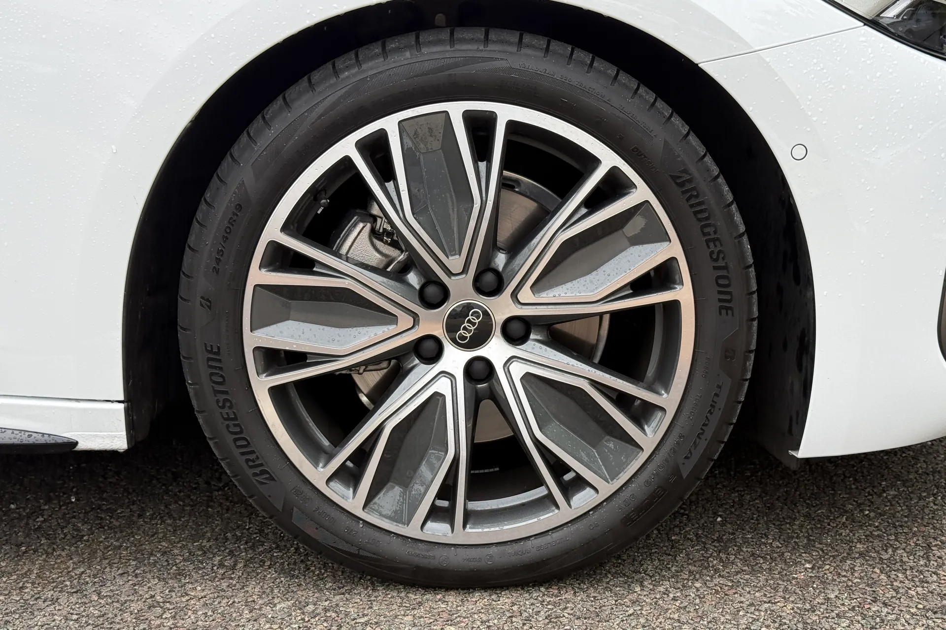 Audi A5 thumbnail image number 34