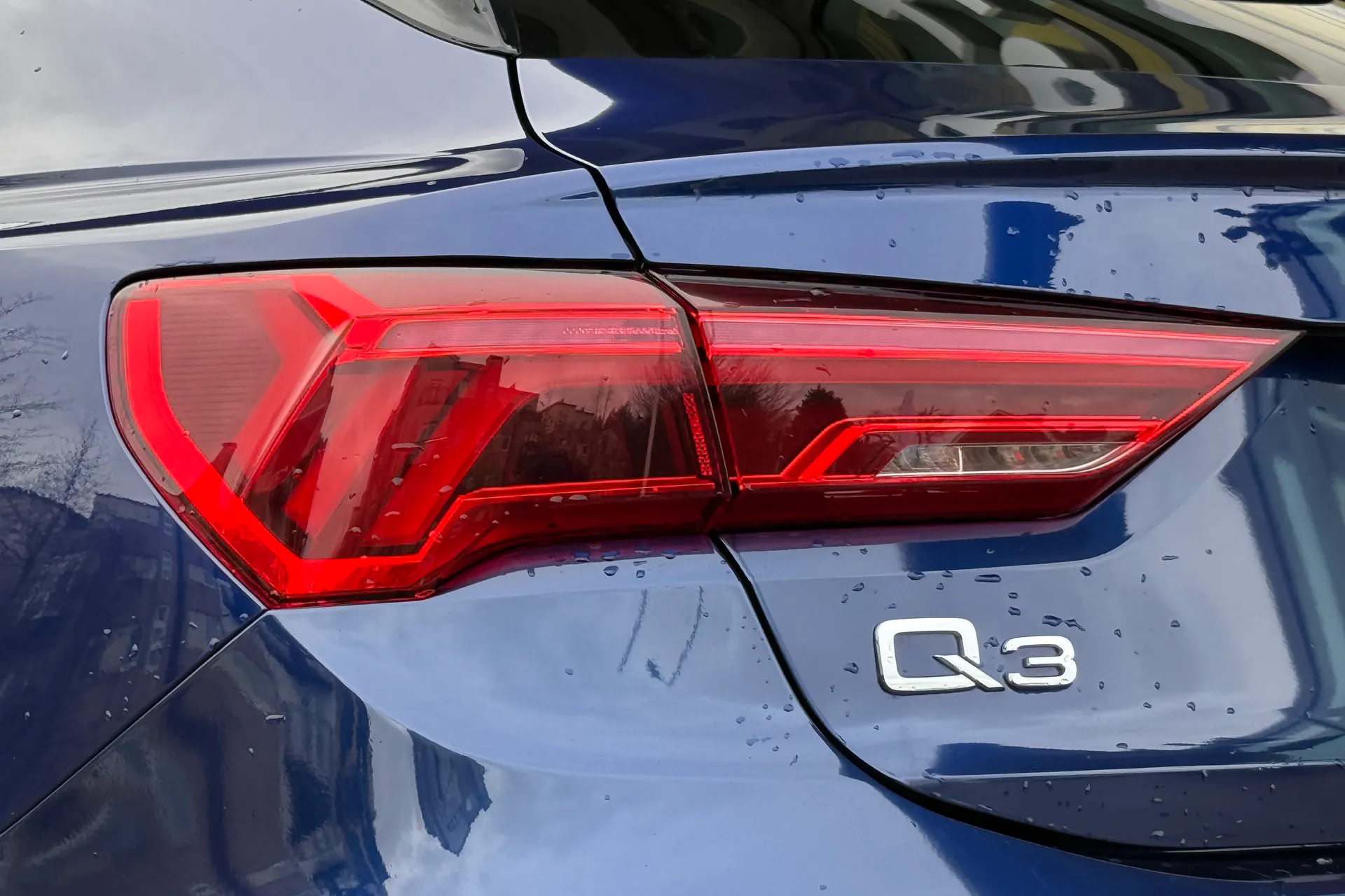 Audi Q3 thumbnail image number 45