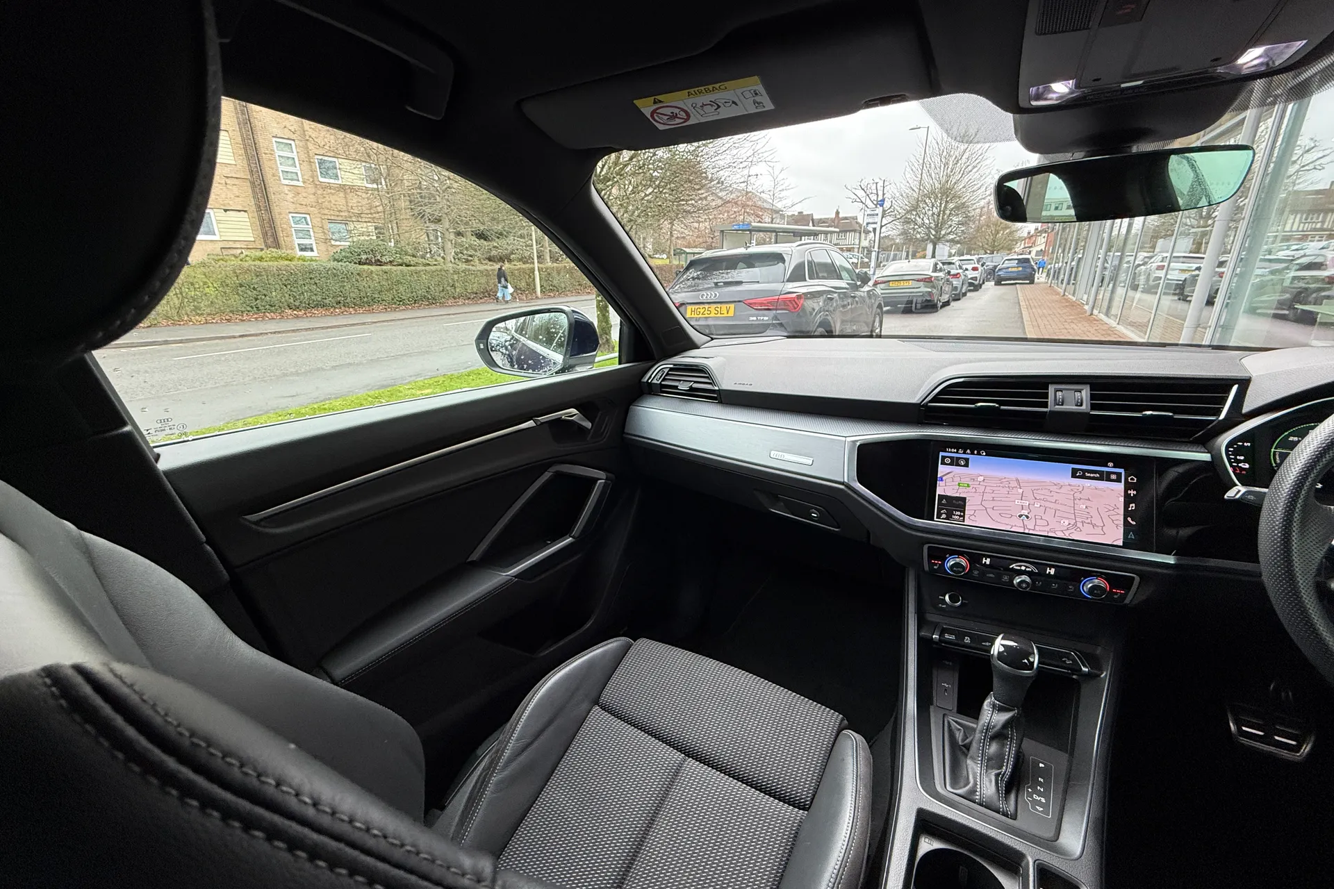 Audi Q3 thumbnail image number 42