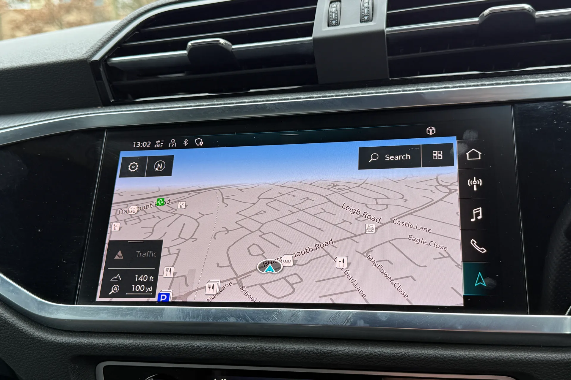 Audi Q3 thumbnail image number 4