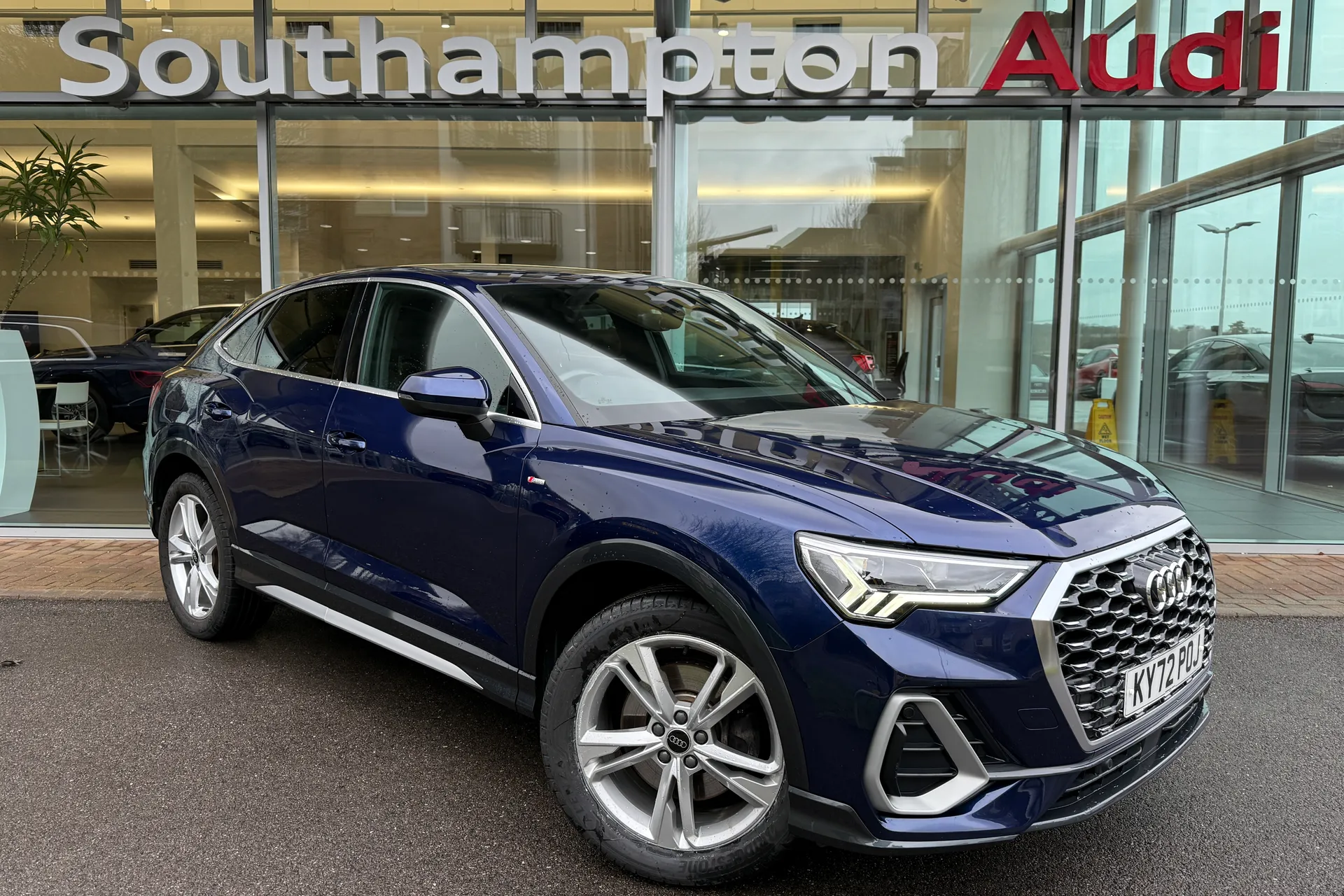 Audi Q3 thumbnail image number 62