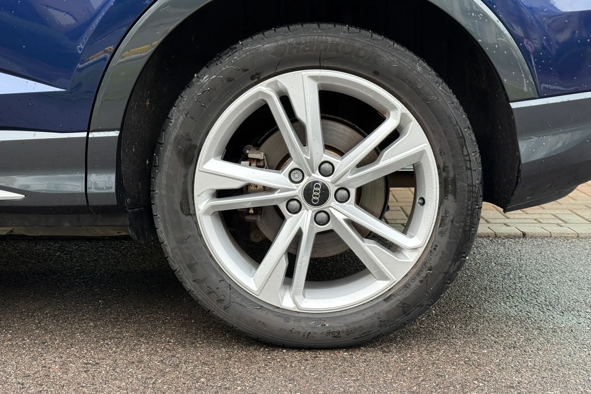 Audi Q3 thumbnail image number 11