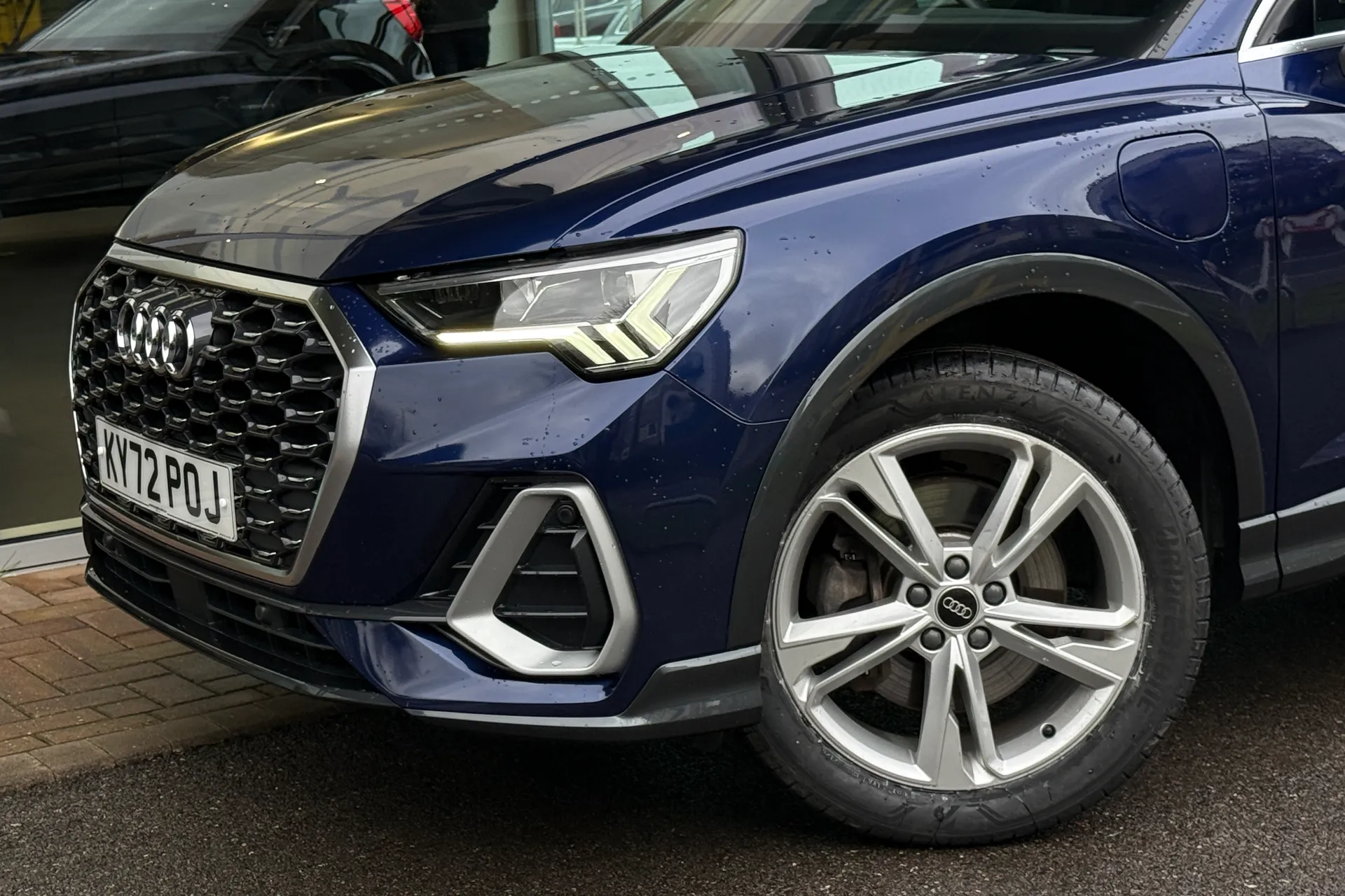 Audi Q3 thumbnail image number 57