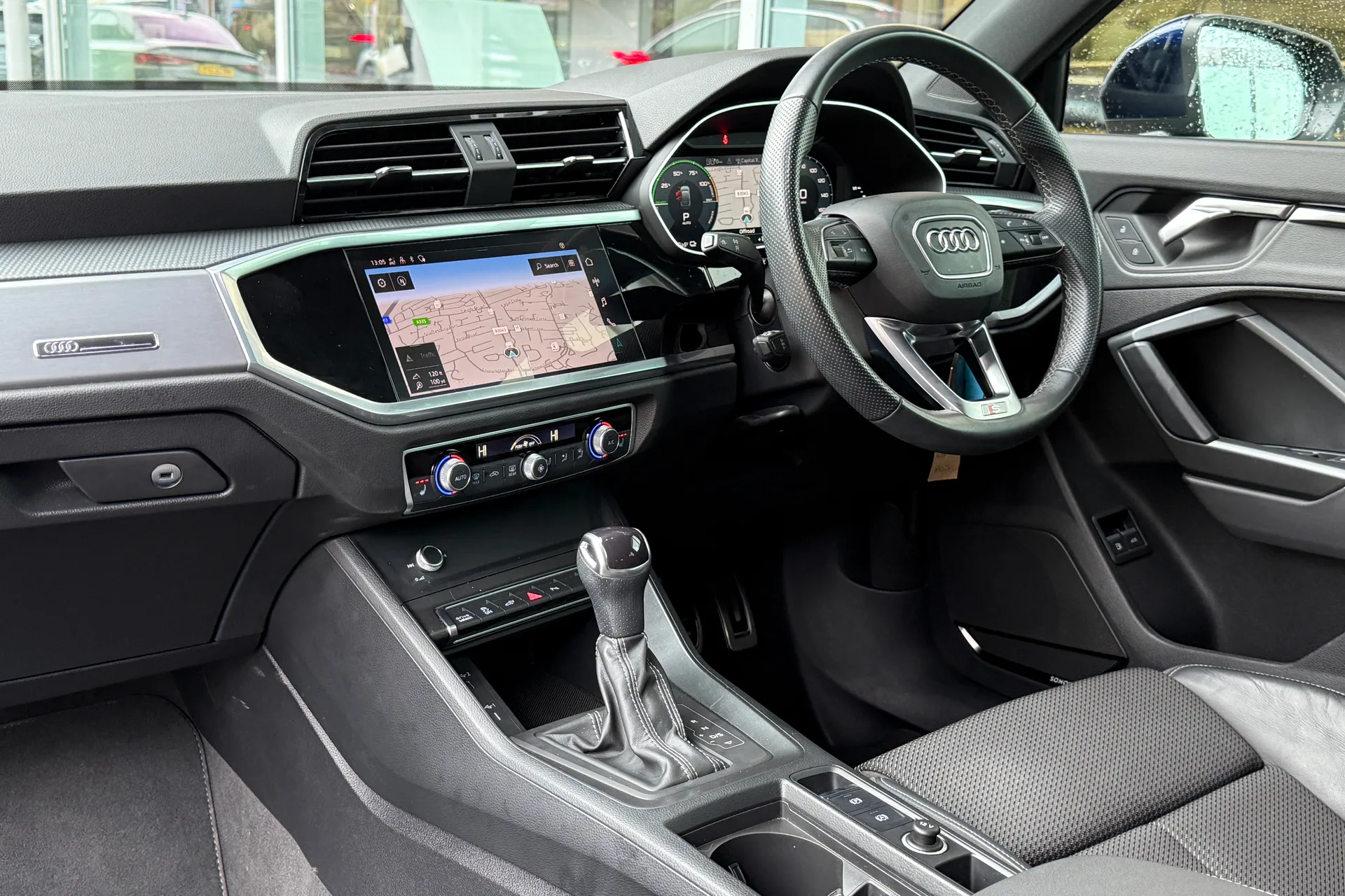 Audi Q3 thumbnail image number 51