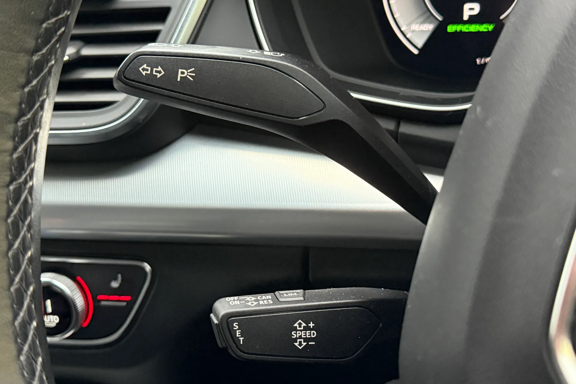 Audi Q5 thumbnail image number 14