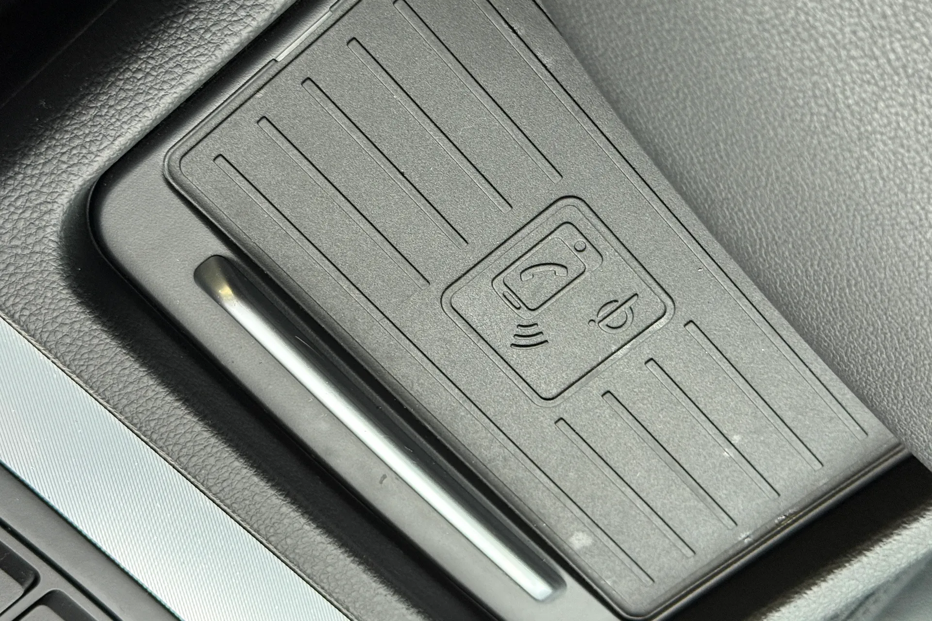 Audi Q5 thumbnail image number 32