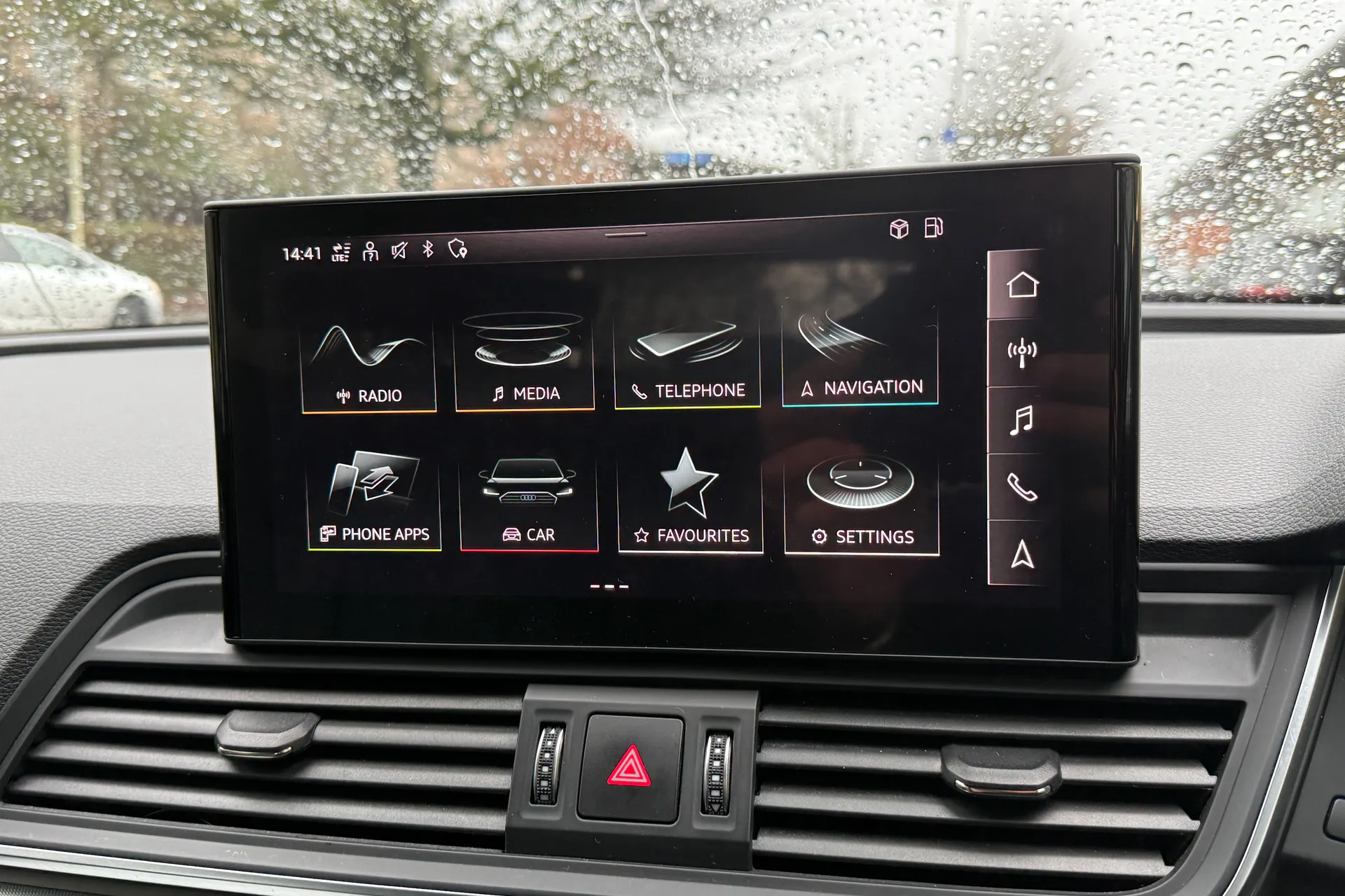 Audi Q5 thumbnail image number 26