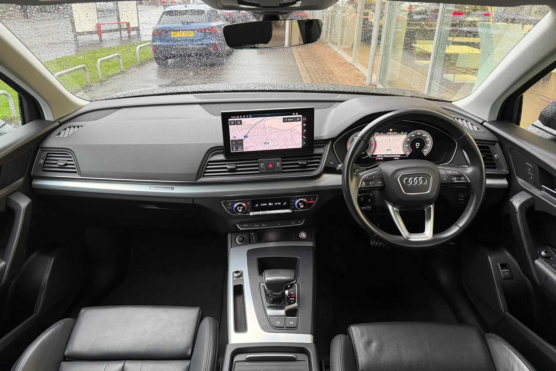Audi Q5 thumbnail image number 3