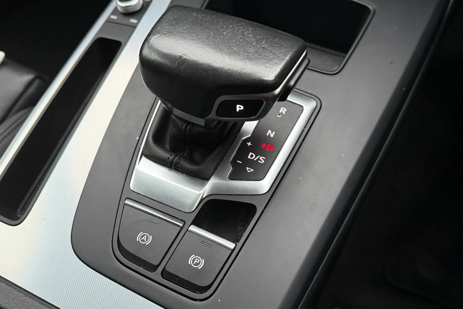 Audi Q5 thumbnail image number 18