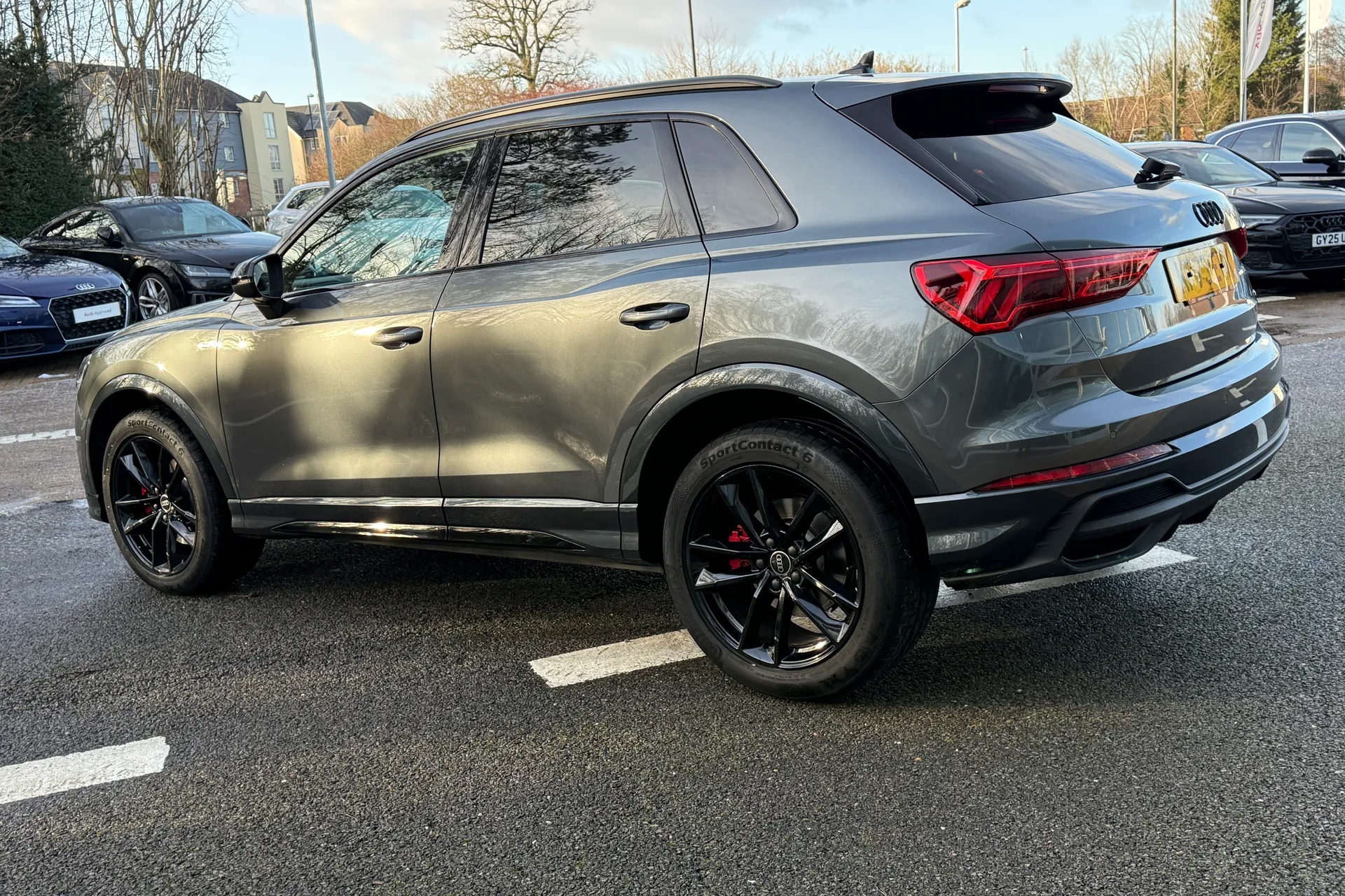 Audi Q3 thumbnail image number 9