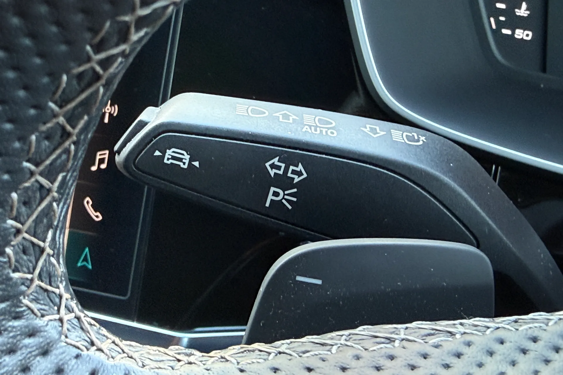 Audi Q3 thumbnail image number 61