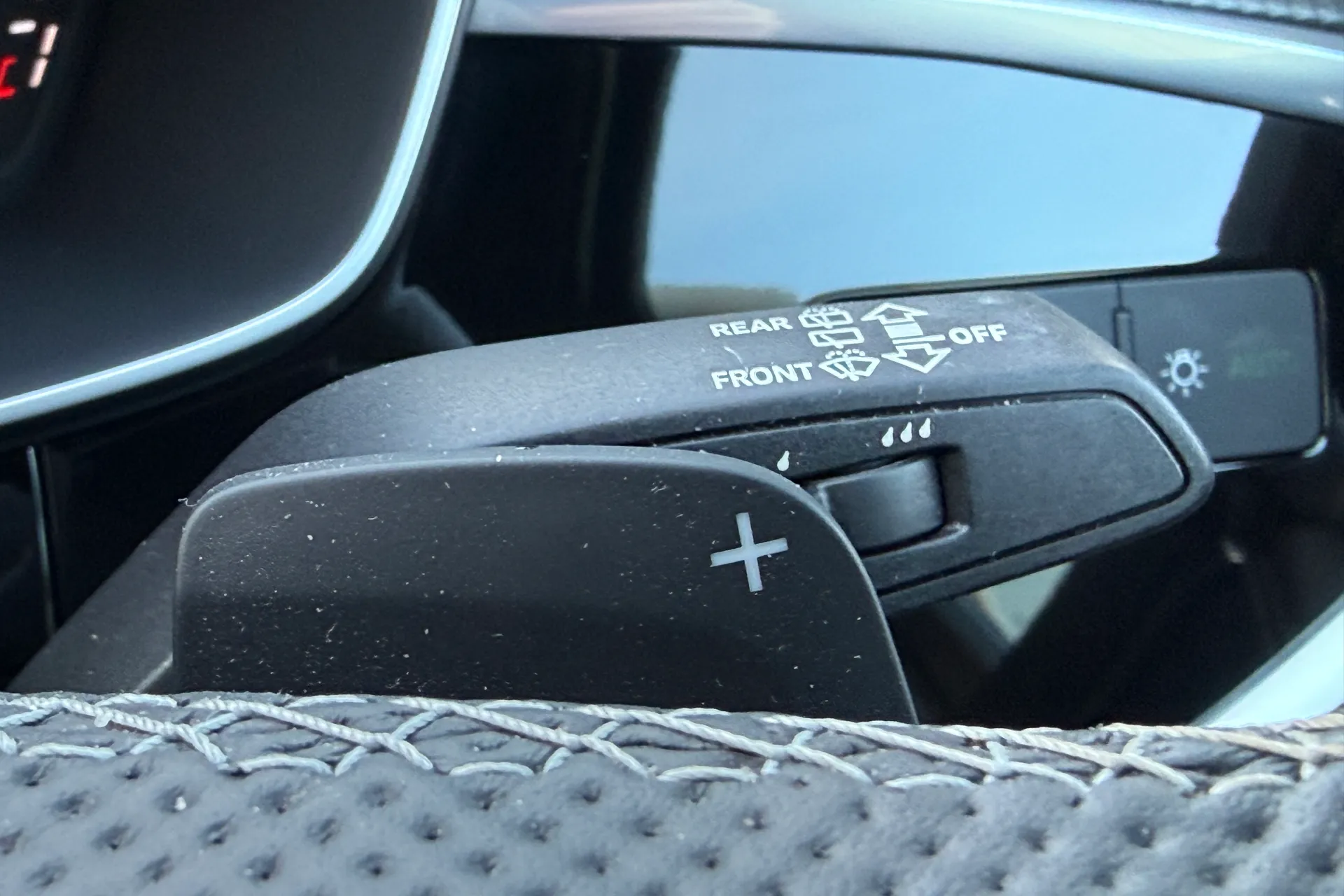 Audi Q3 thumbnail image number 63