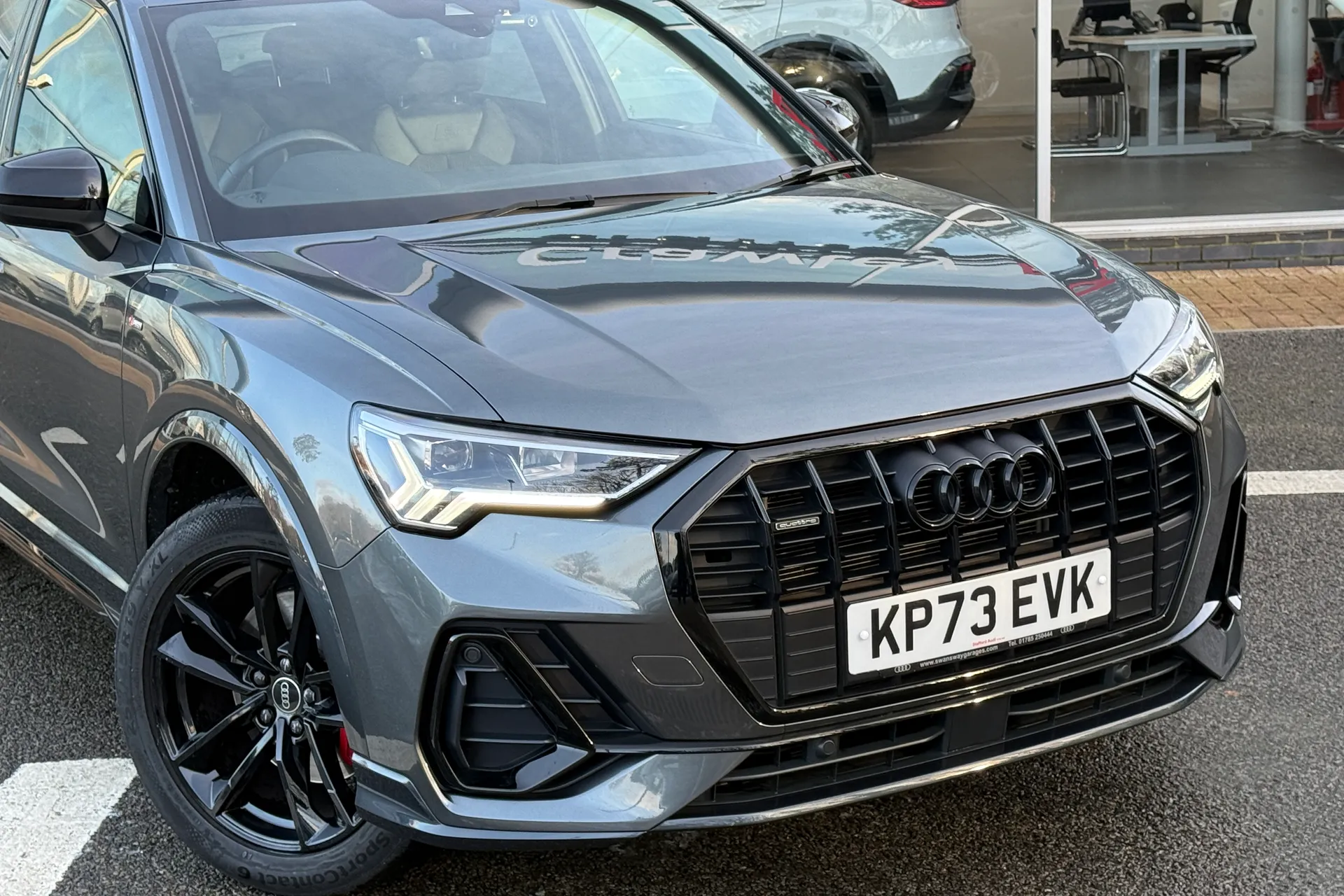 Audi Q3 thumbnail image number 22