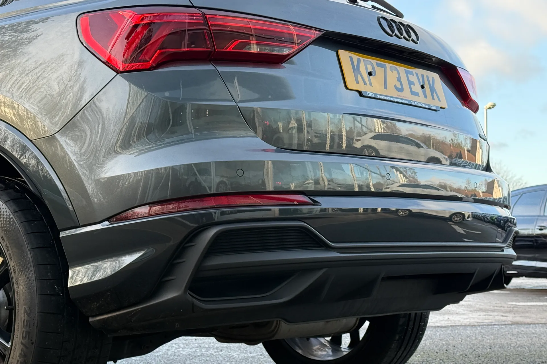 Audi Q3 thumbnail image number 37