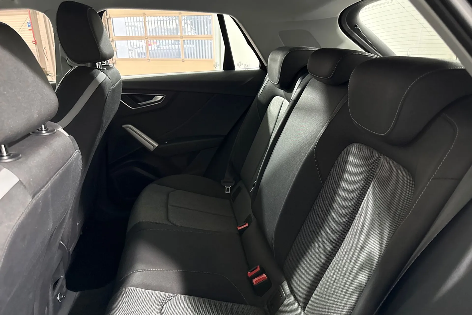 Audi Q2 thumbnail image number 34