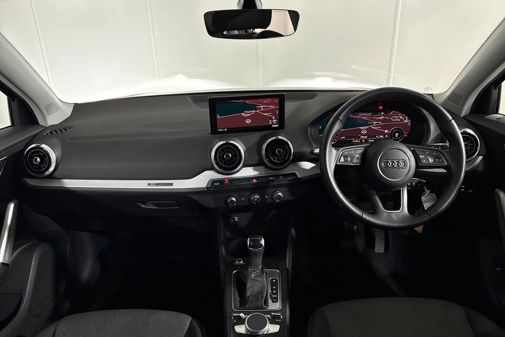 Audi Q2 thumbnail image number 3