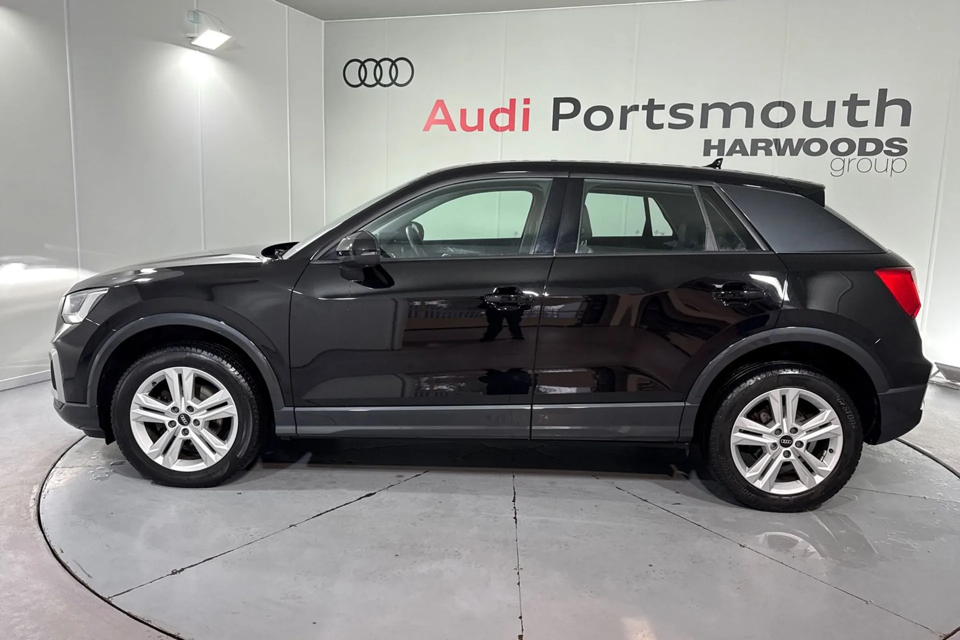 Audi Q2 thumbnail image number 11