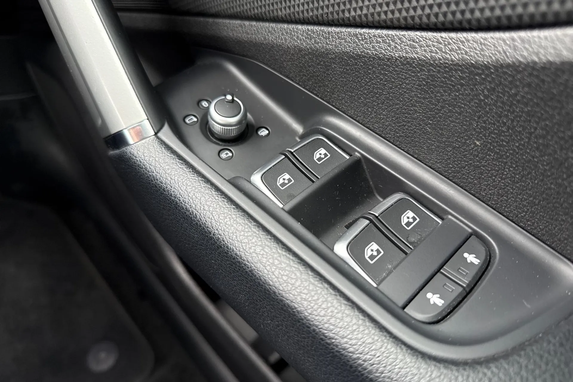 Audi Q2 thumbnail image number 47