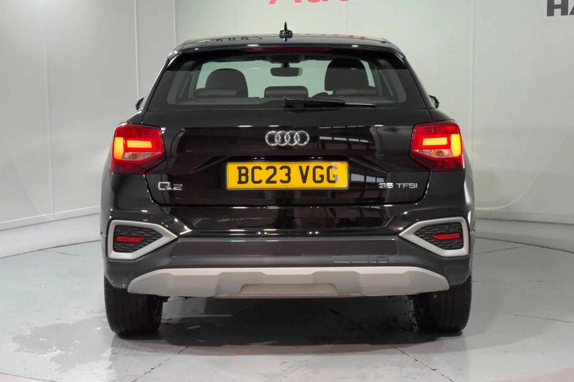Audi Q2 thumbnail image number 9