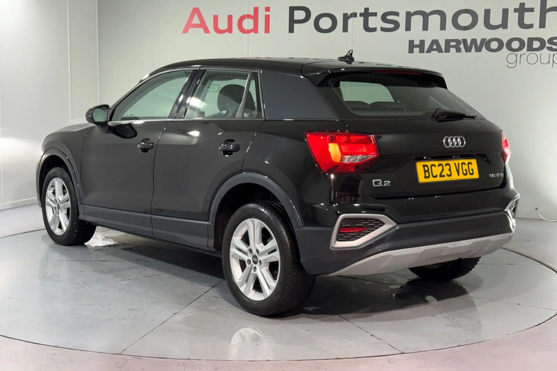 Audi Q2 thumbnail image number 10