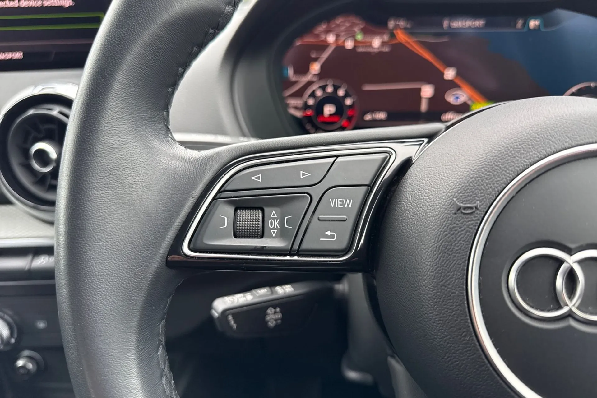 Audi Q2 thumbnail image number 45