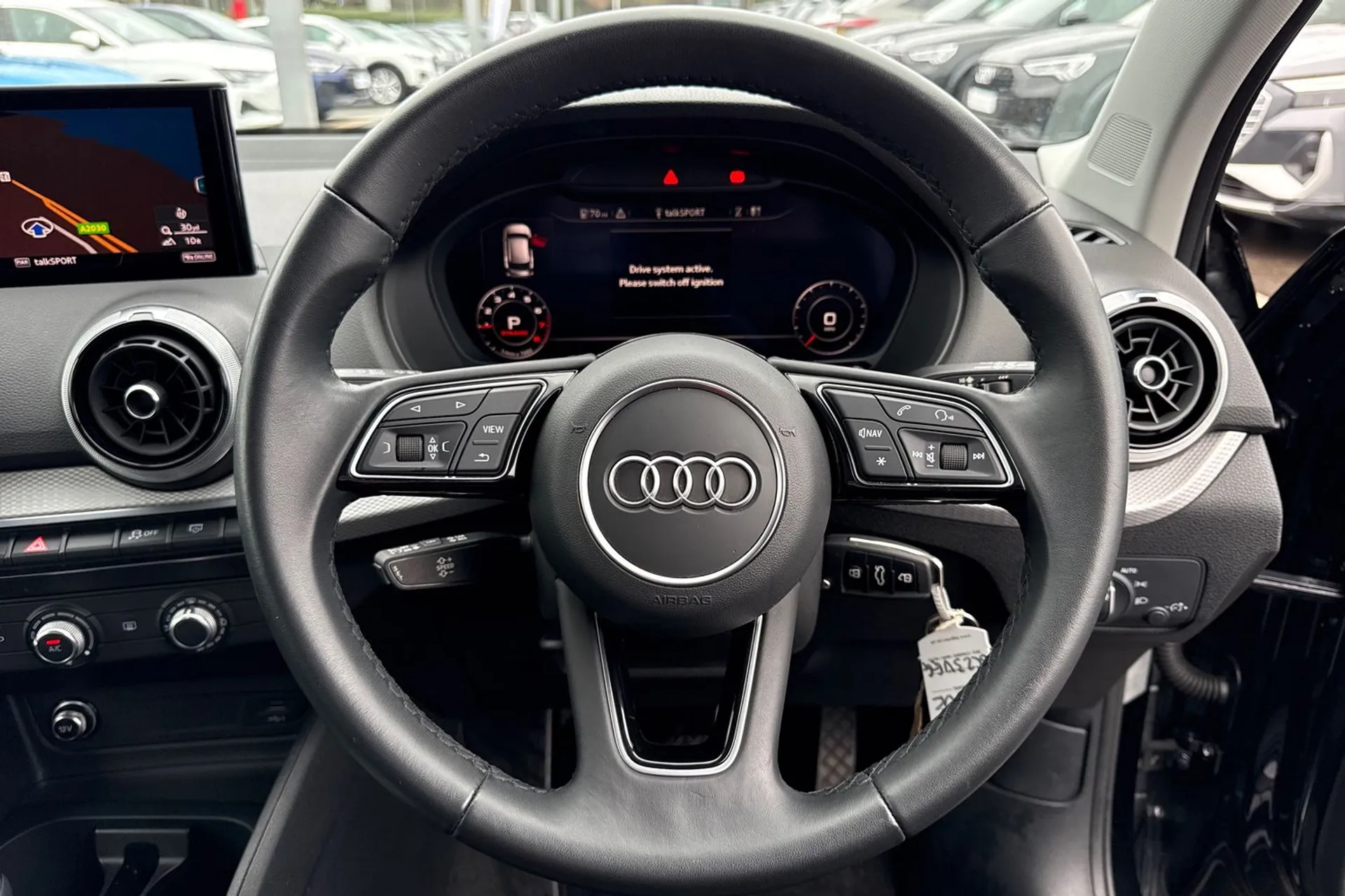 Audi Q2 thumbnail image number 21