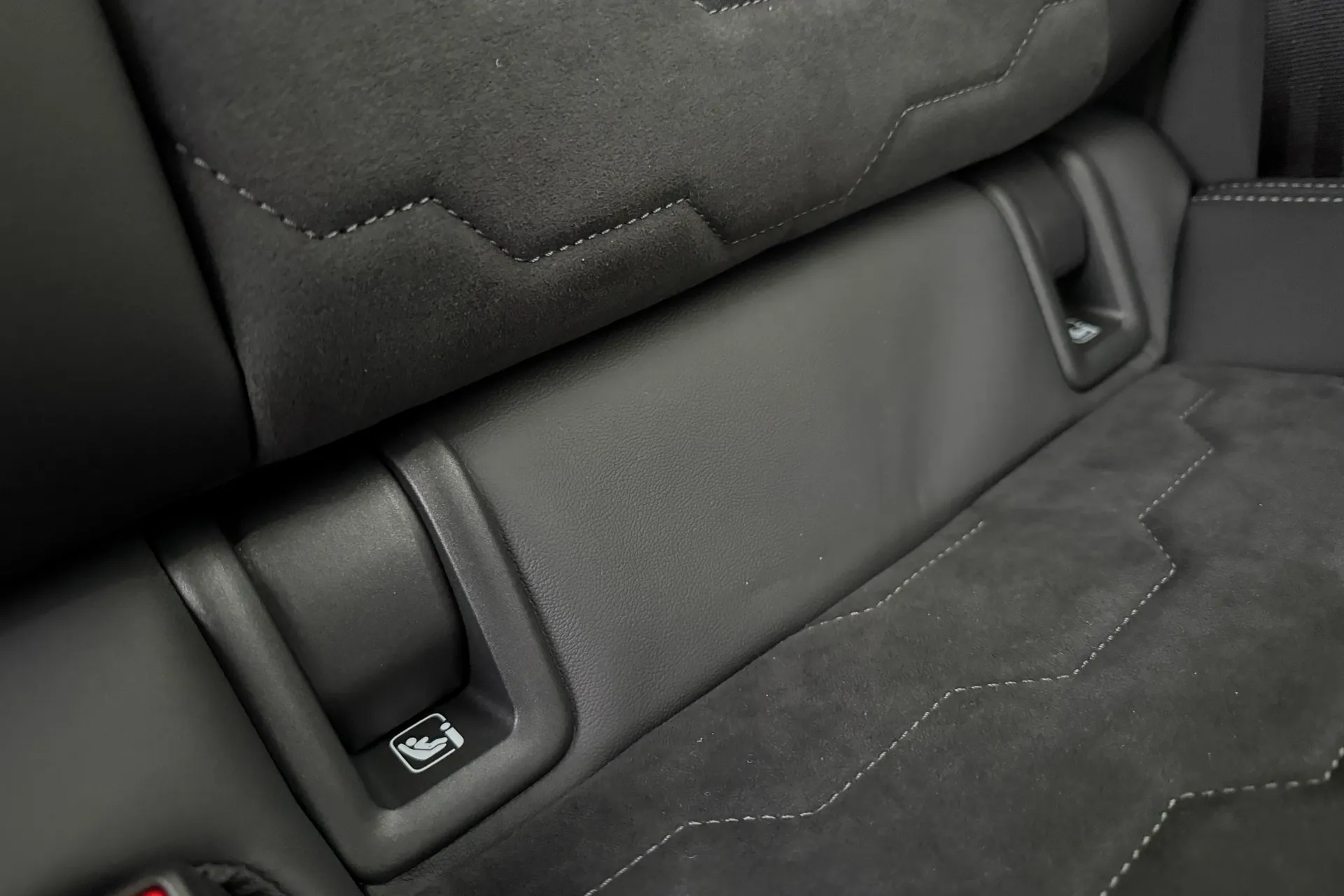 Audi A6 thumbnail image number 45