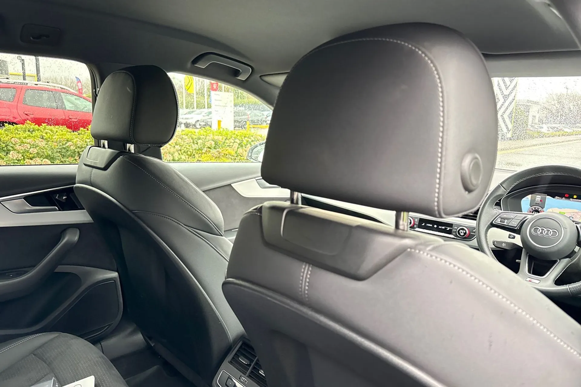 Audi A4 thumbnail image number 44