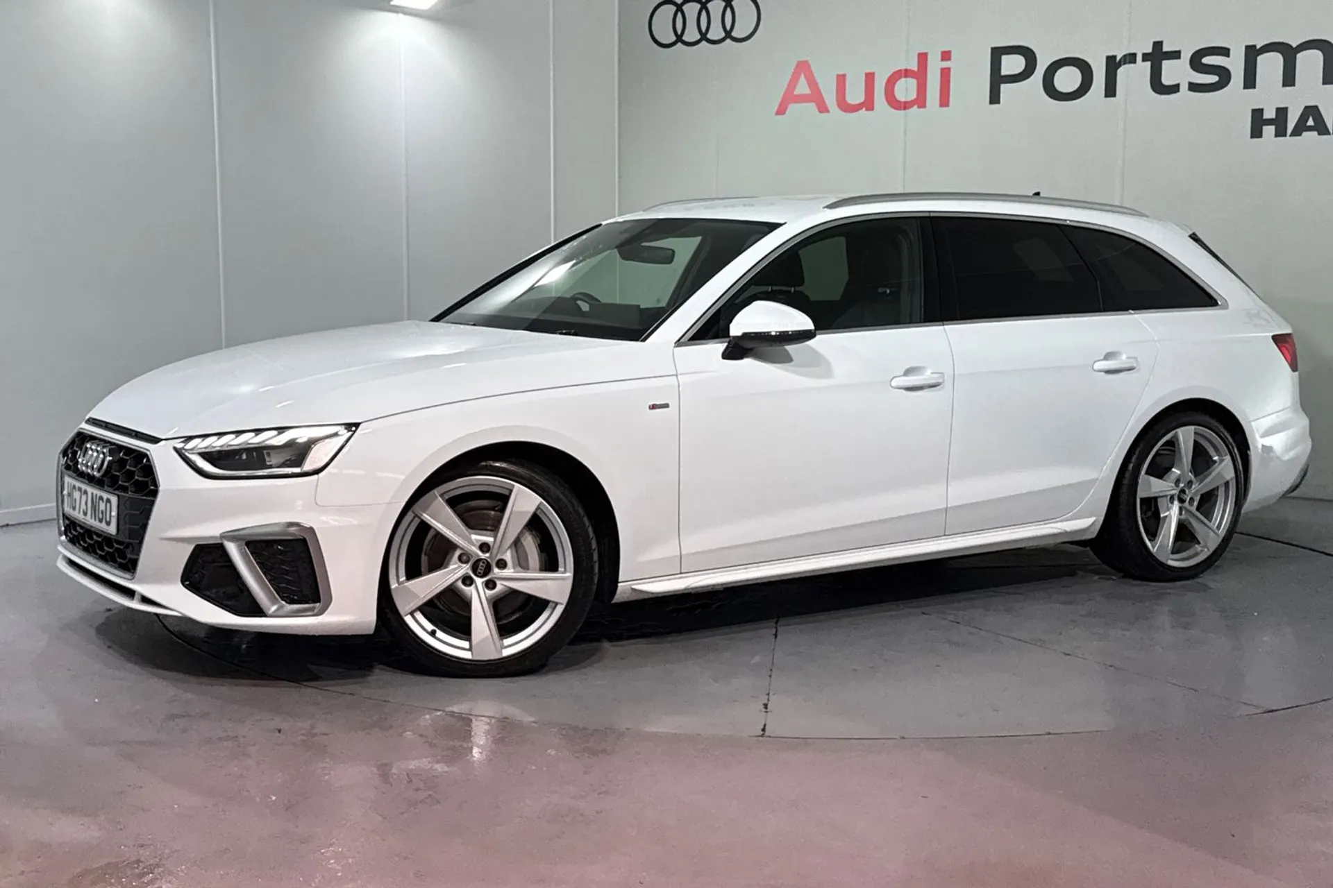 Audi A4 thumbnail image number 19