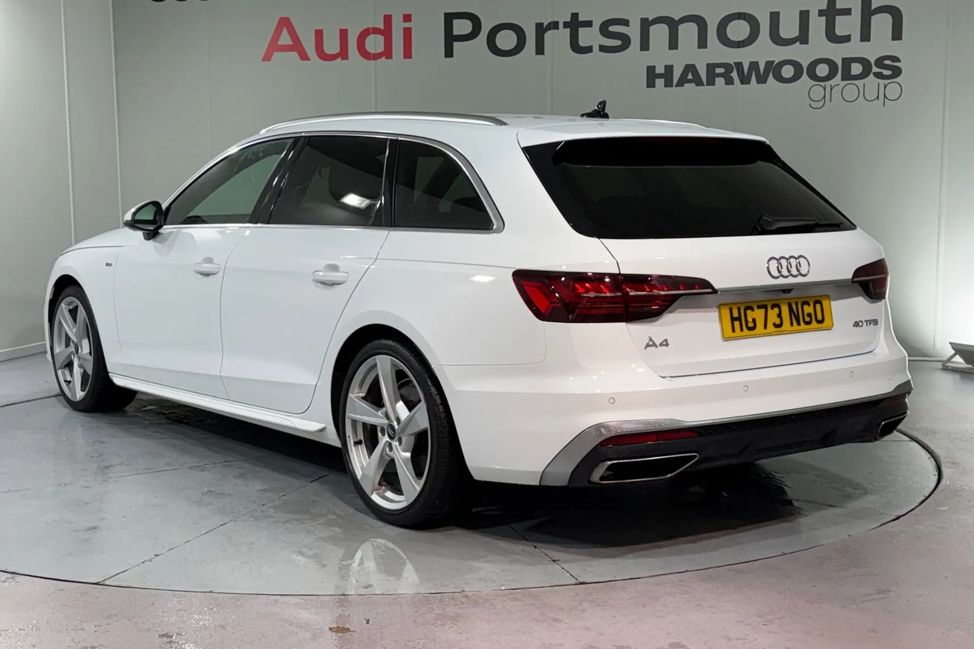 Audi A4 thumbnail image number 13