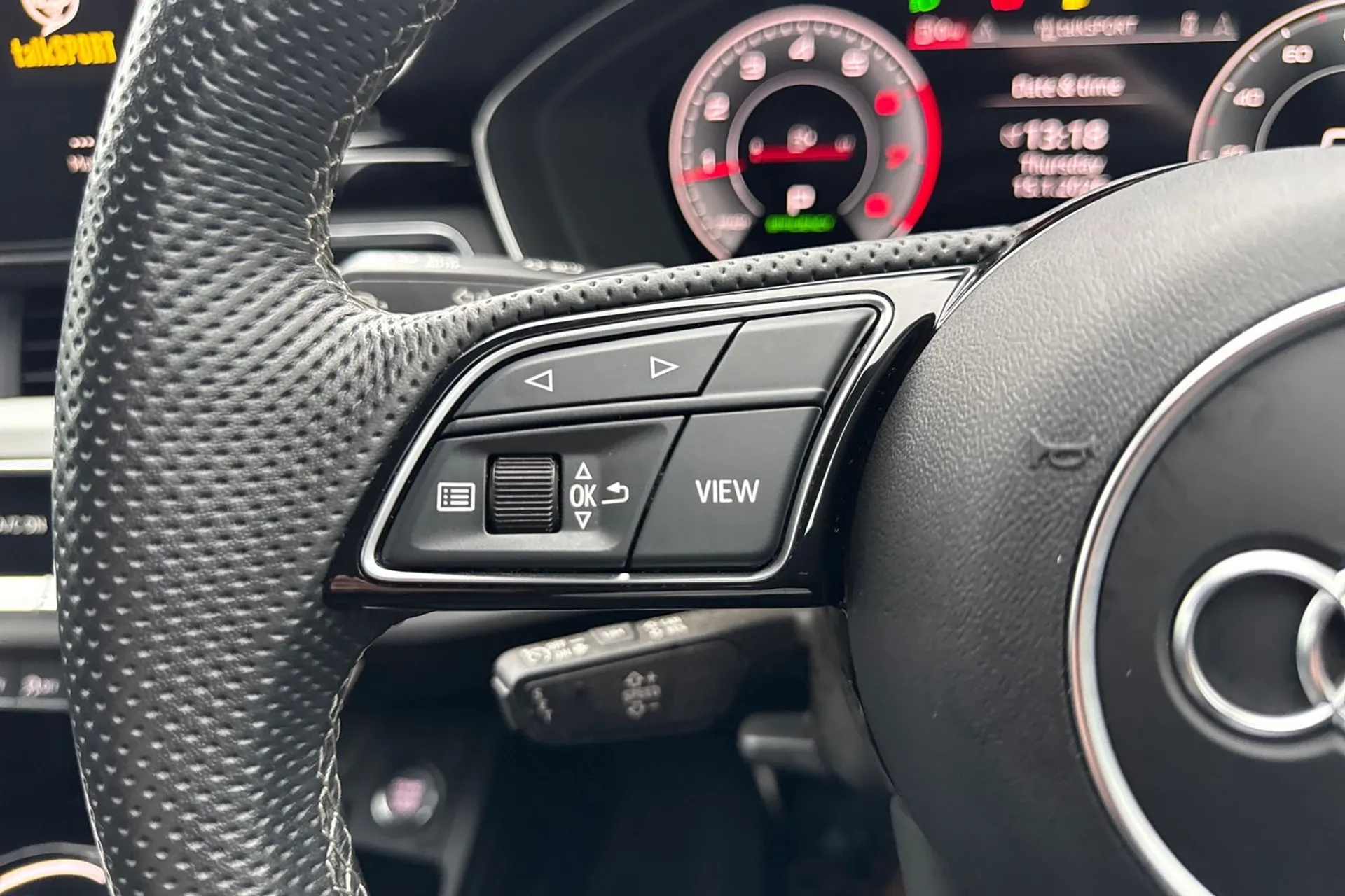 Audi A4 thumbnail image number 33