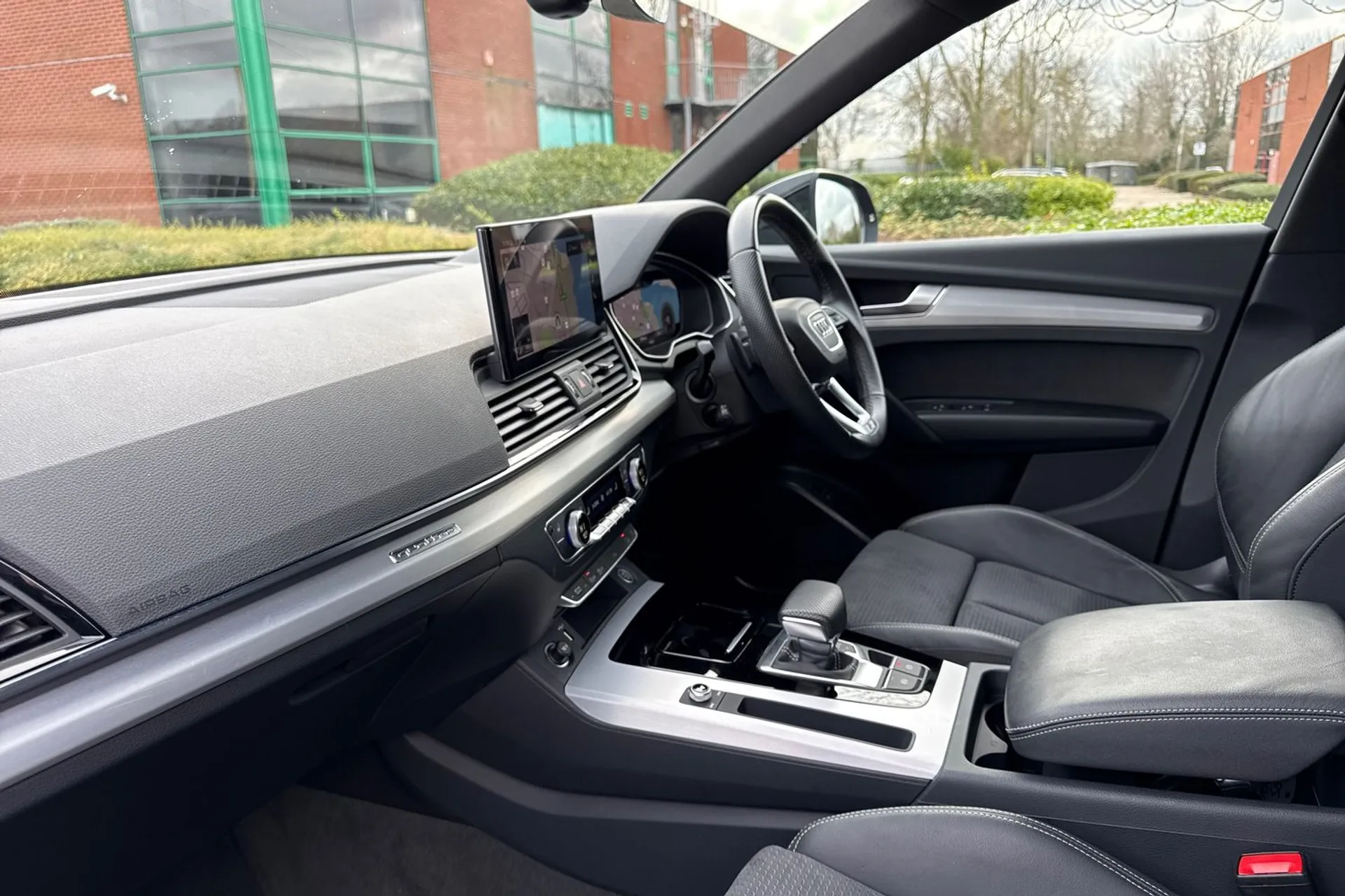 Audi Q5 thumbnail image number 34