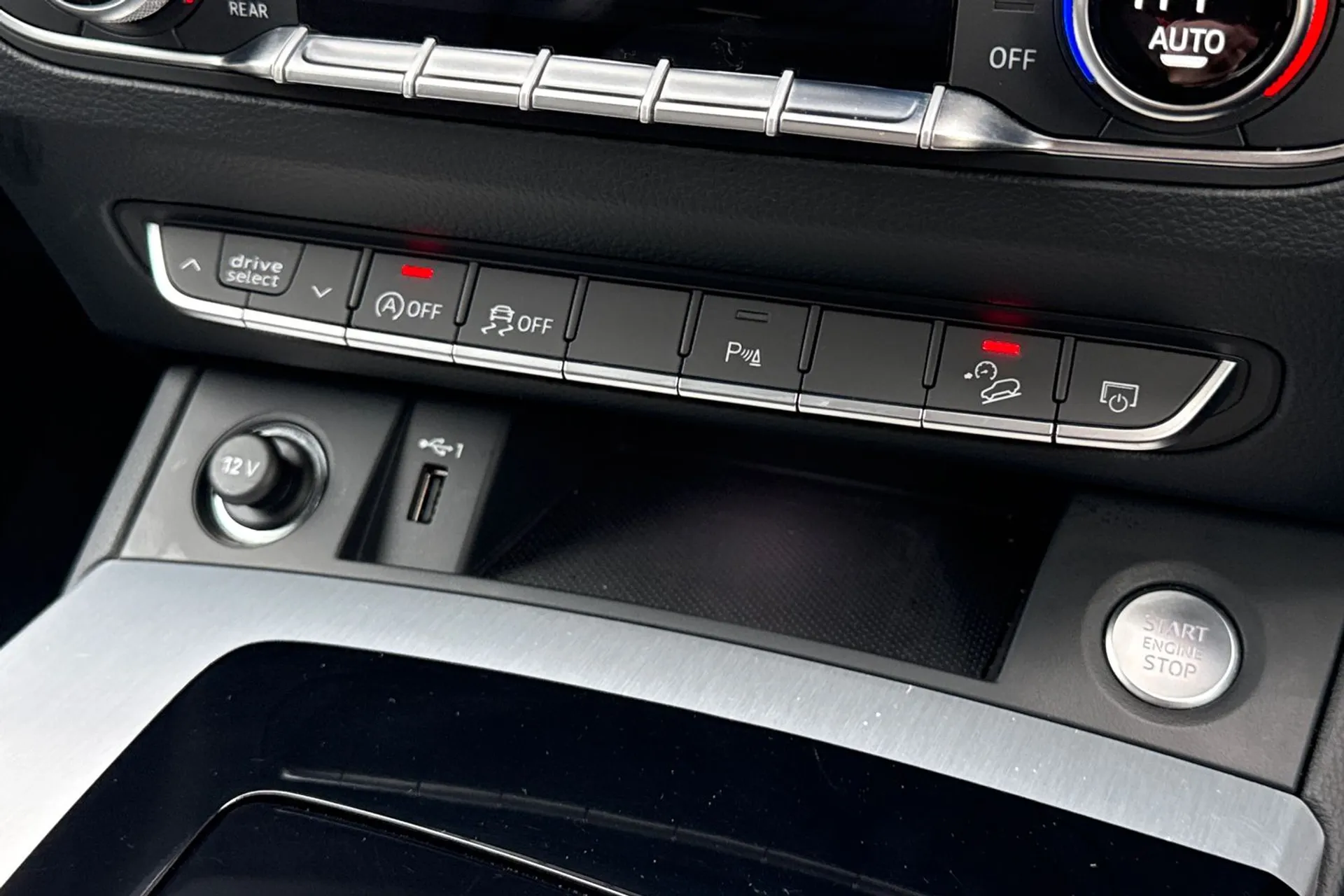 Audi Q5 thumbnail image number 26