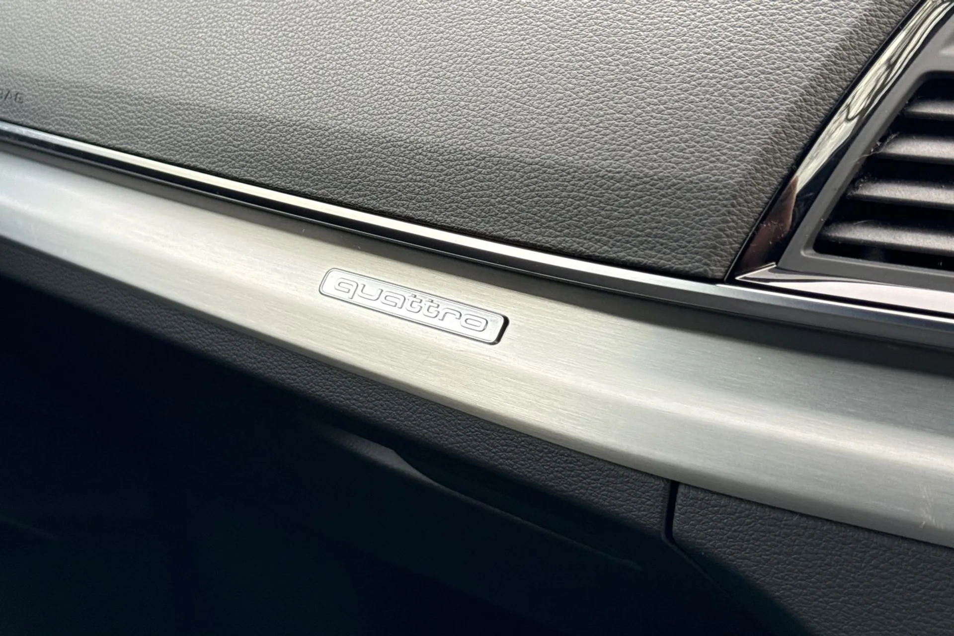 Audi Q5 thumbnail image number 49