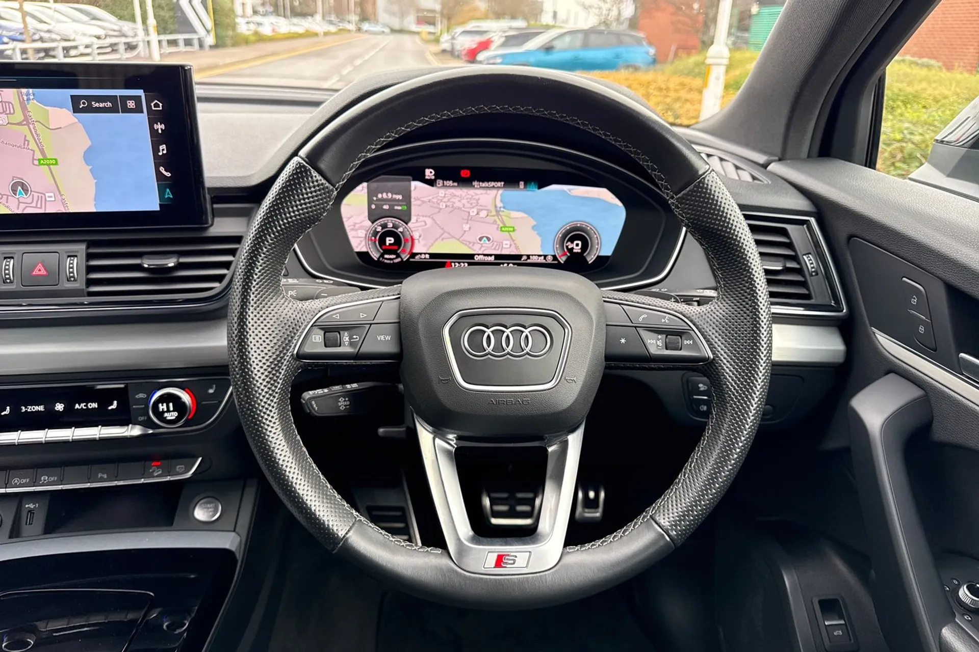 Audi Q5 thumbnail image number 23