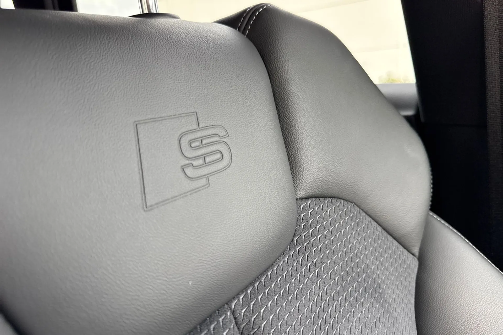 Audi Q5 thumbnail image number 48