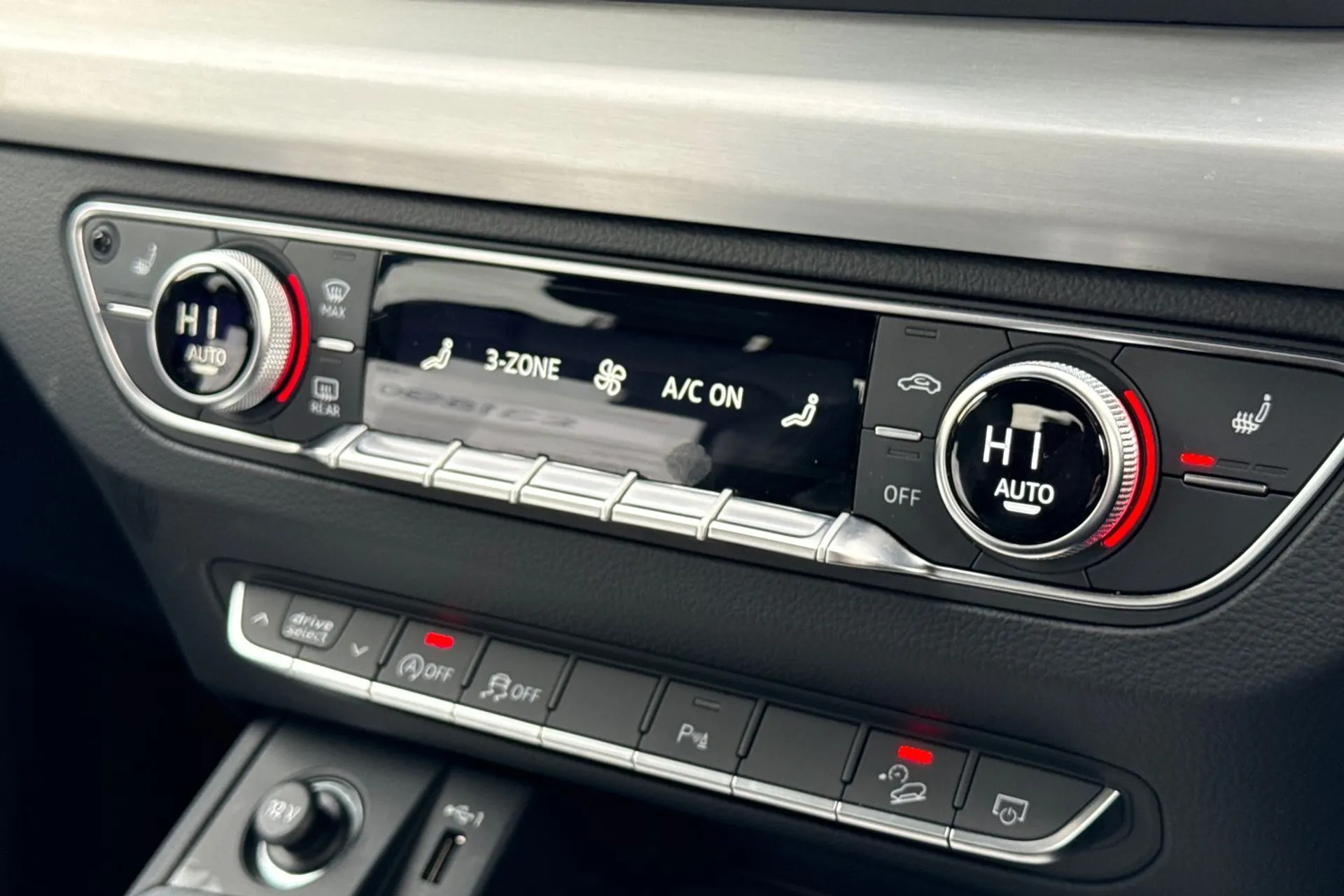 Audi Q5 thumbnail image number 24