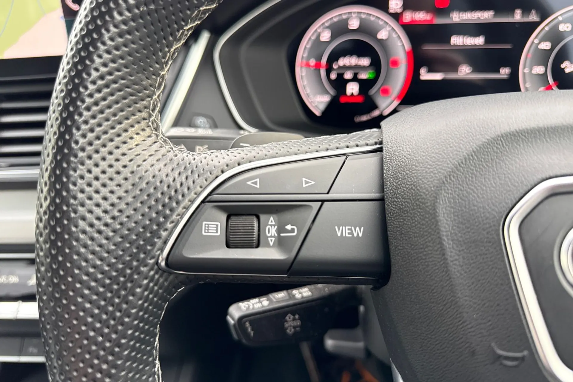 Audi Q5 thumbnail image number 43