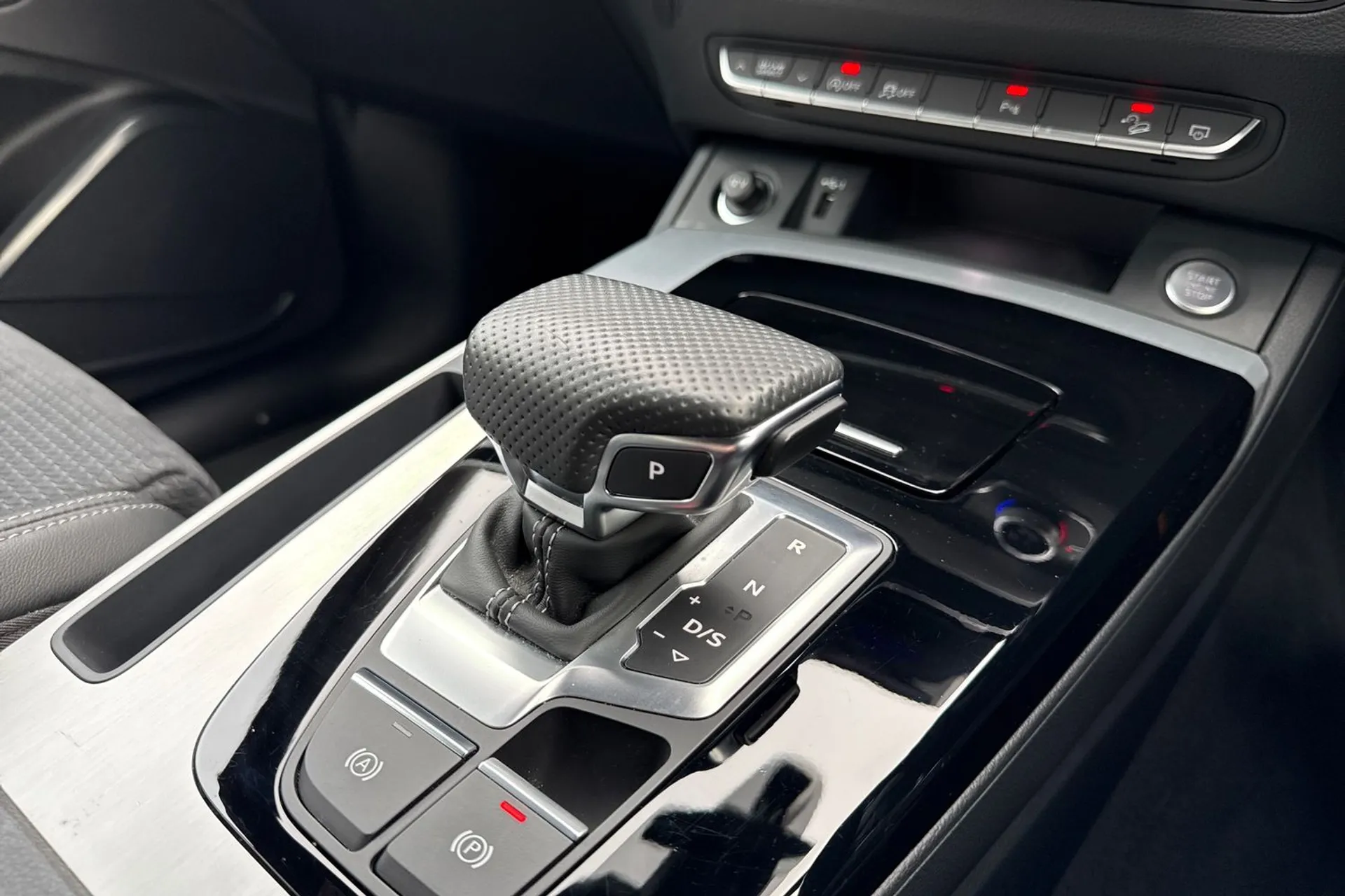 Audi Q5 thumbnail image number 29