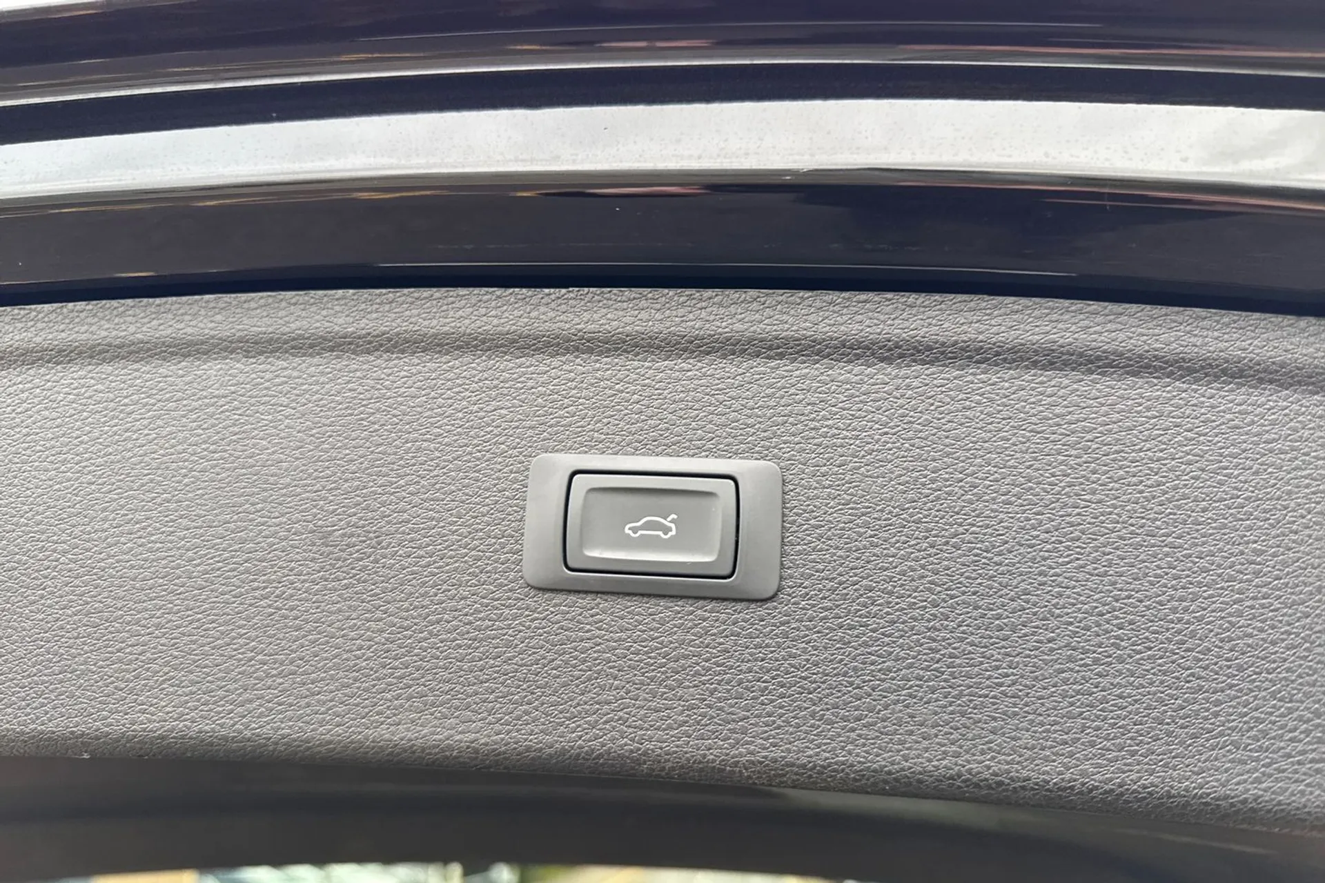 Audi Q5 thumbnail image number 19