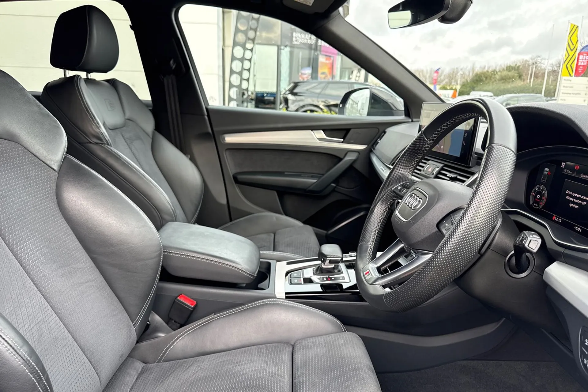 Audi Q5 thumbnail image number 28