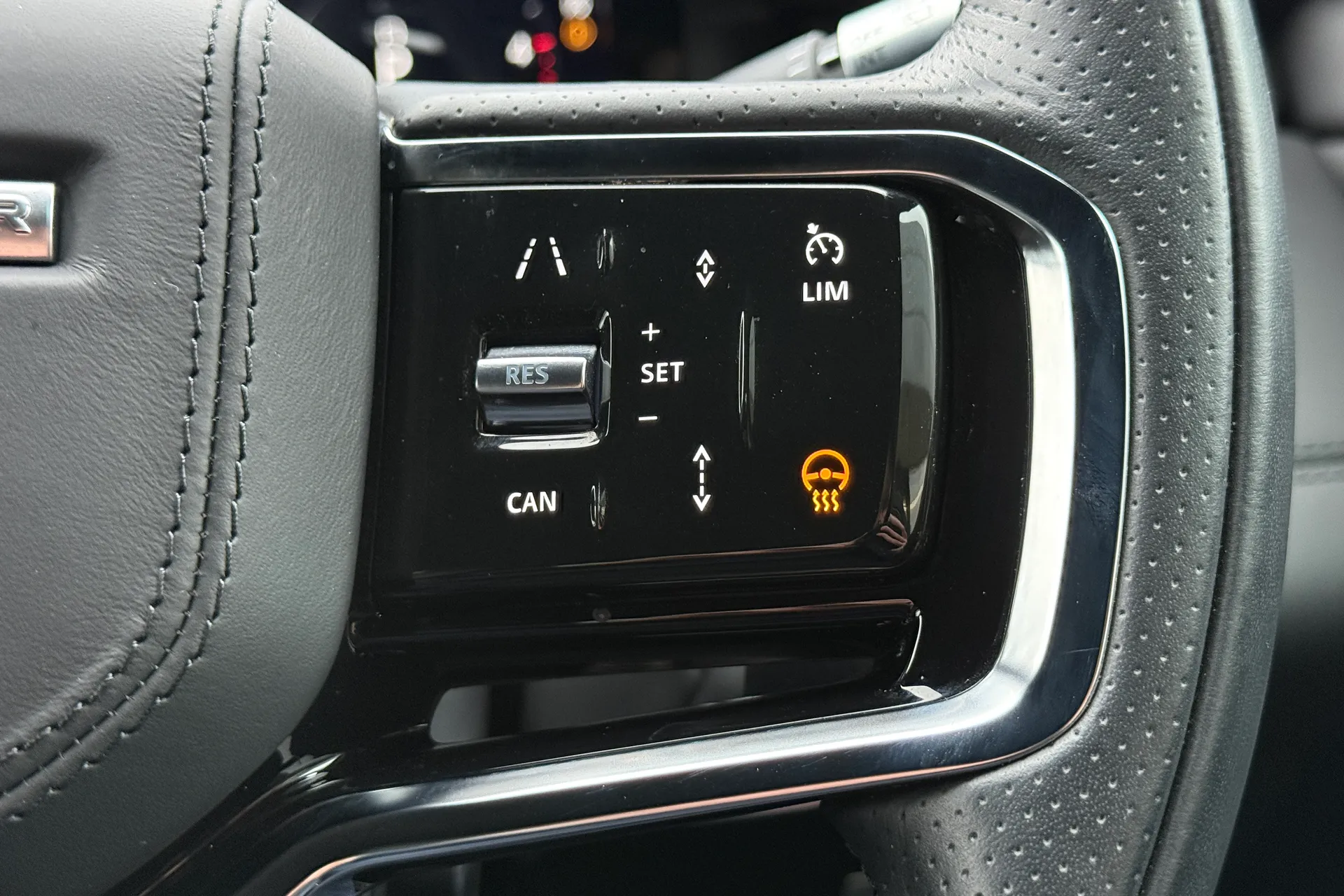 LAND ROVER RANGE ROVER EVOQUE thumbnail image number 26