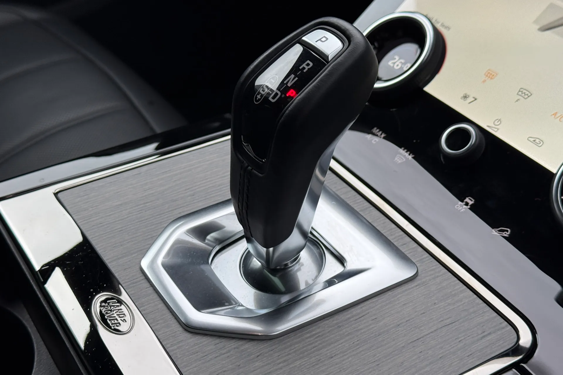 LAND ROVER RANGE ROVER EVOQUE thumbnail image number 19