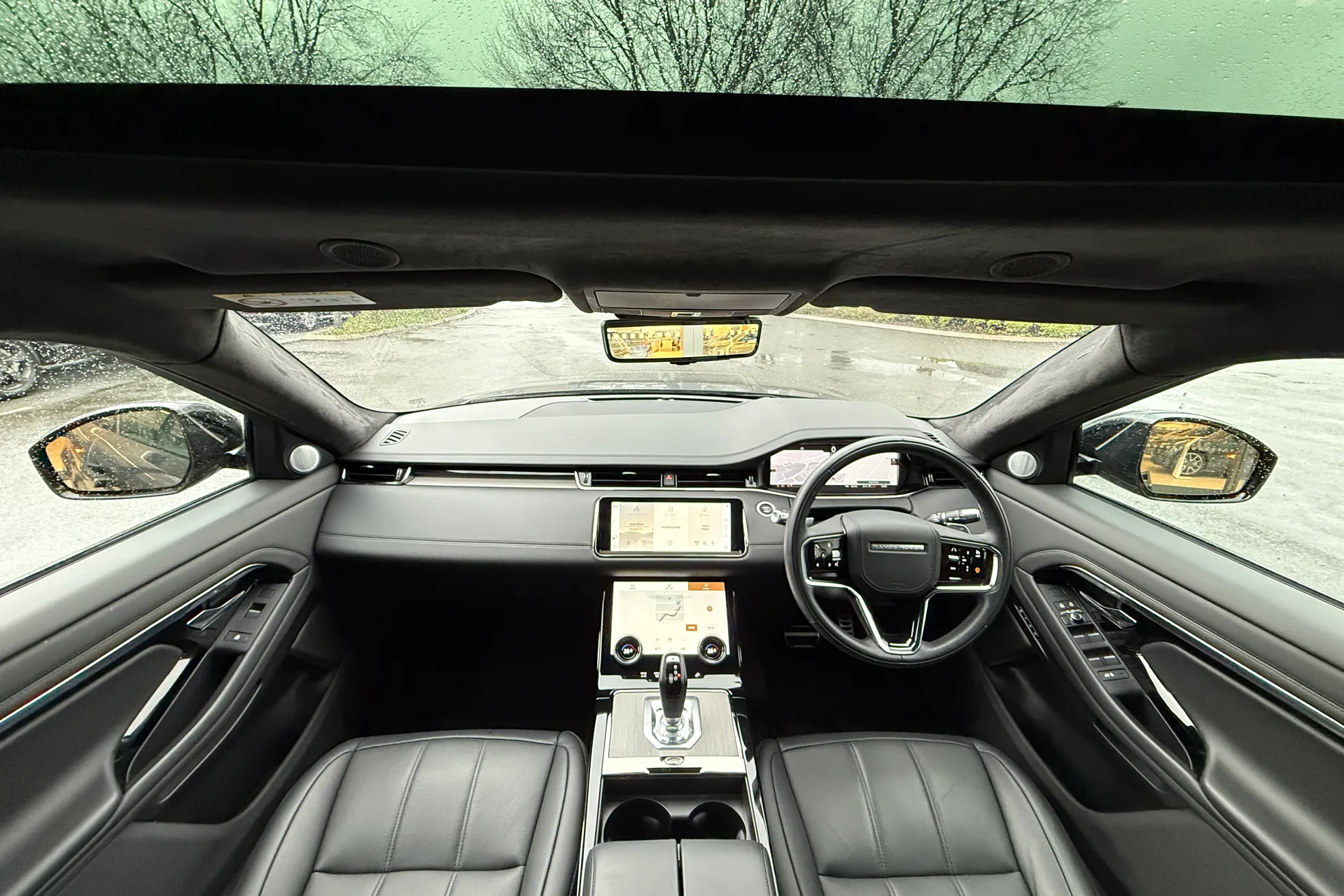 LAND ROVER RANGE ROVER EVOQUE thumbnail image number 3