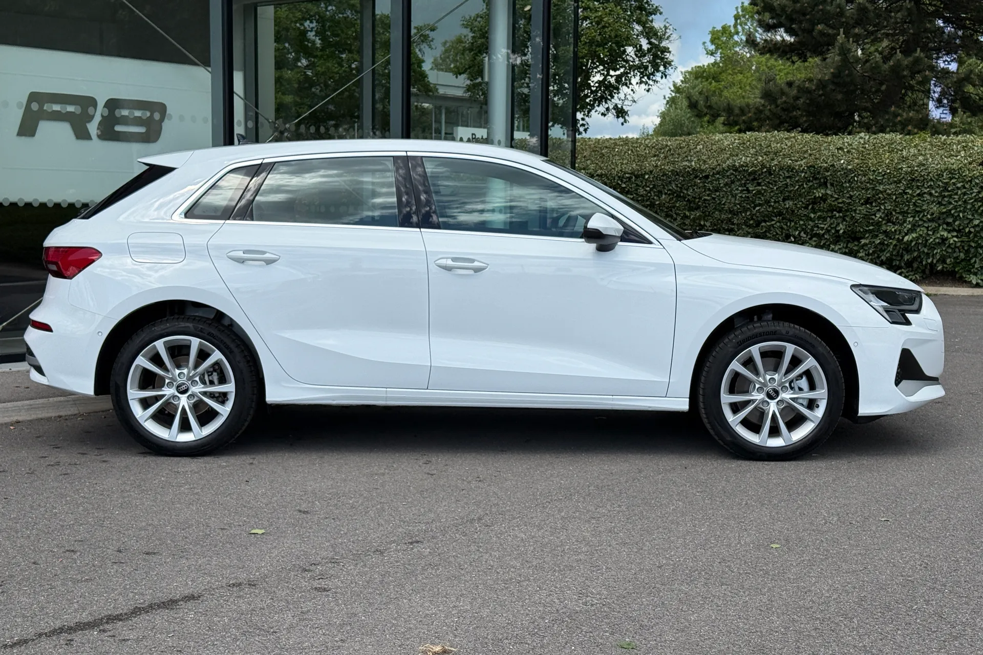 Audi A3 thumbnail image number 2