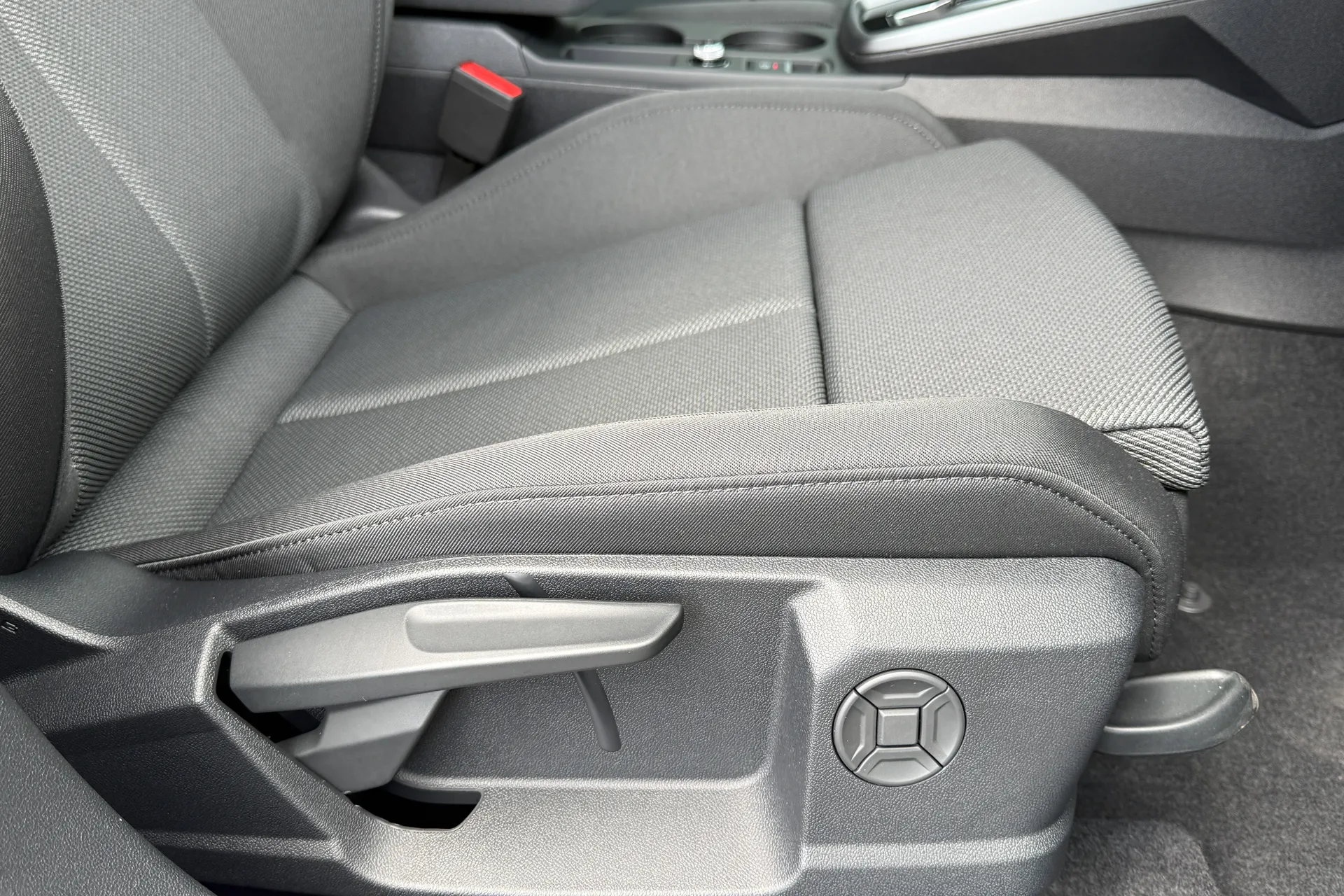 Audi A3 thumbnail image number 25