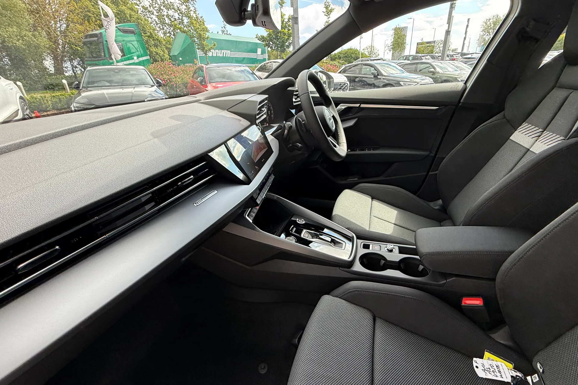 Audi A3 thumbnail image number 38